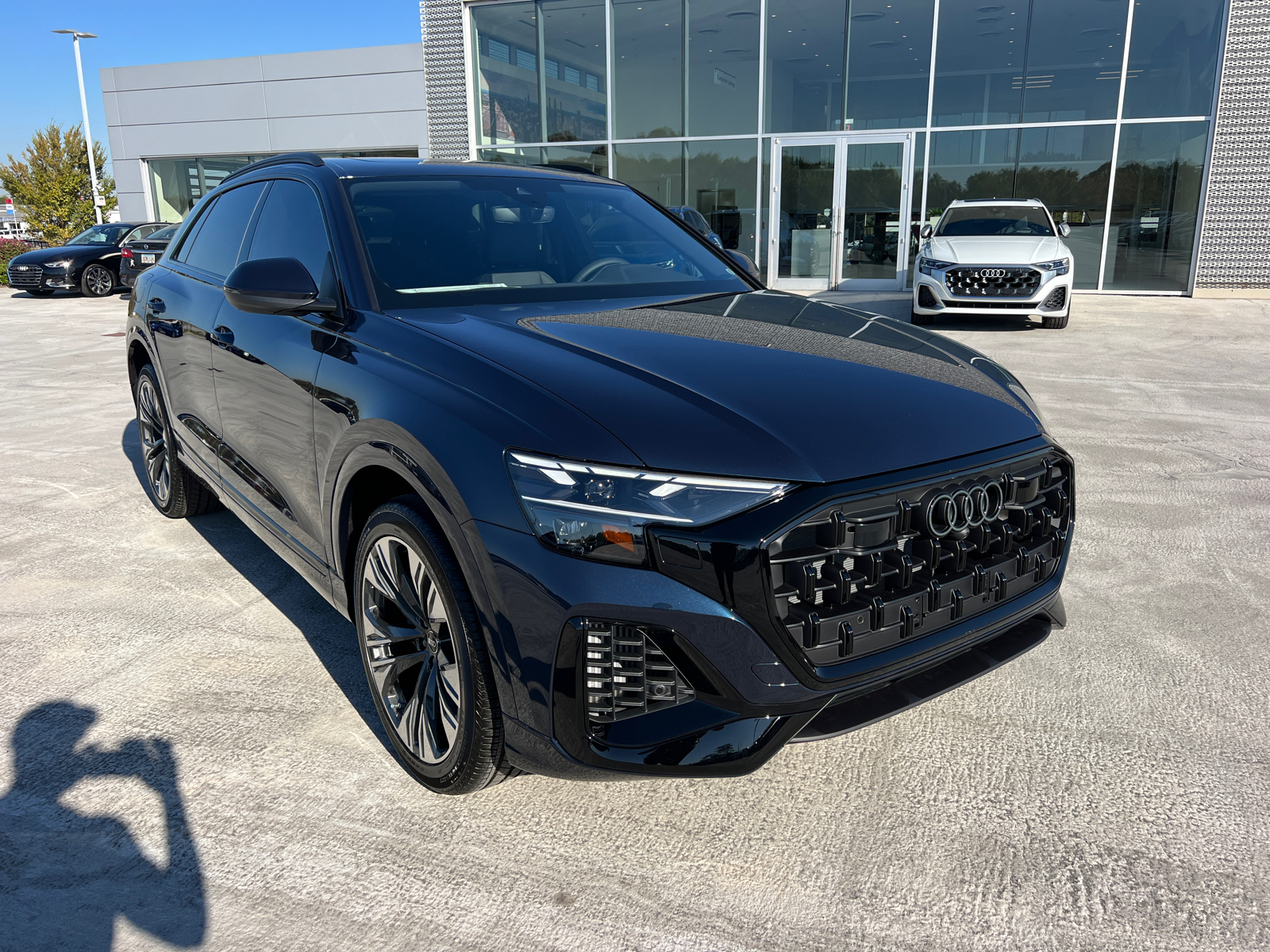 2025 Audi Q8 Premium 3