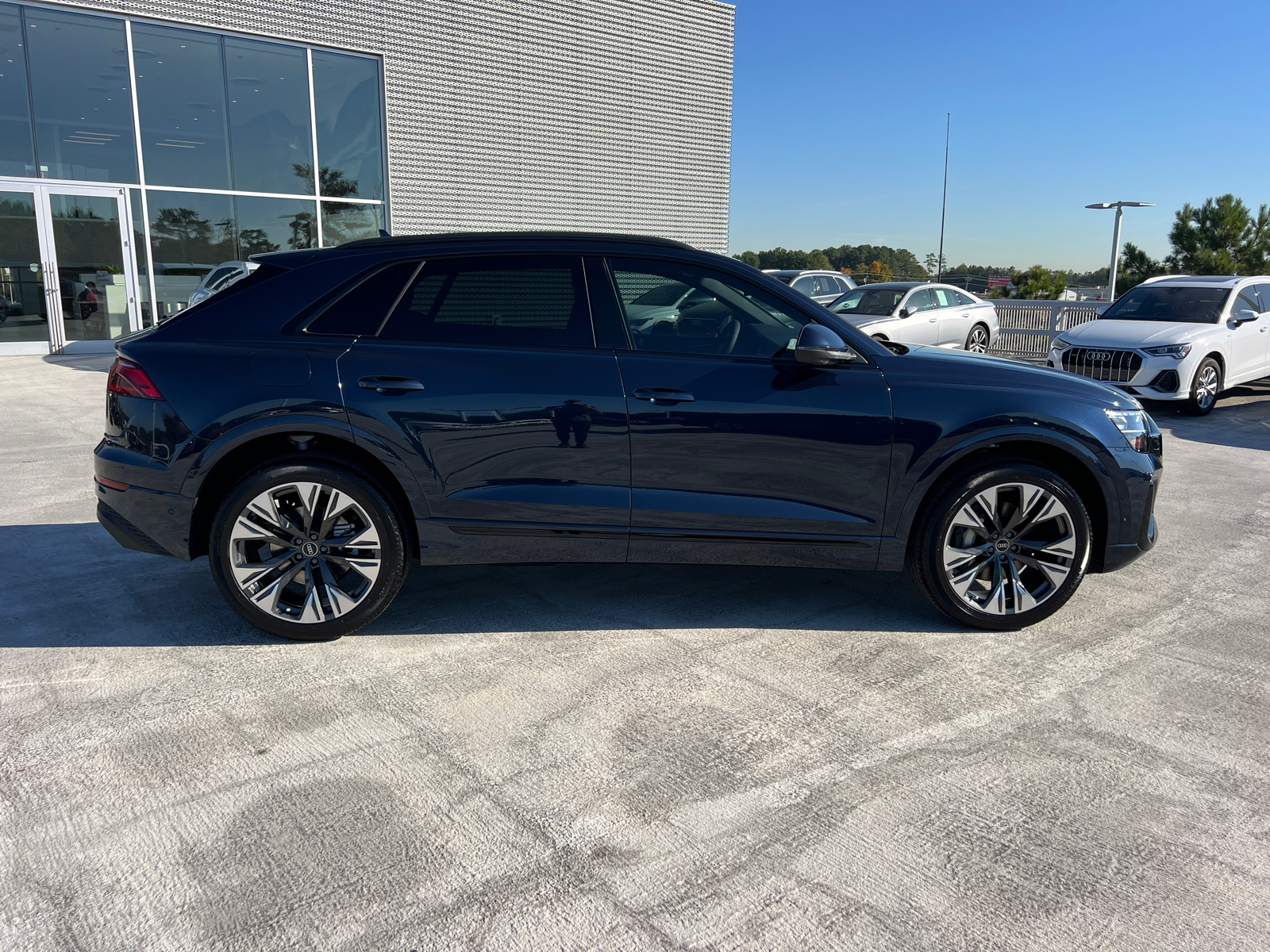 2025 Audi Q8 Premium 4