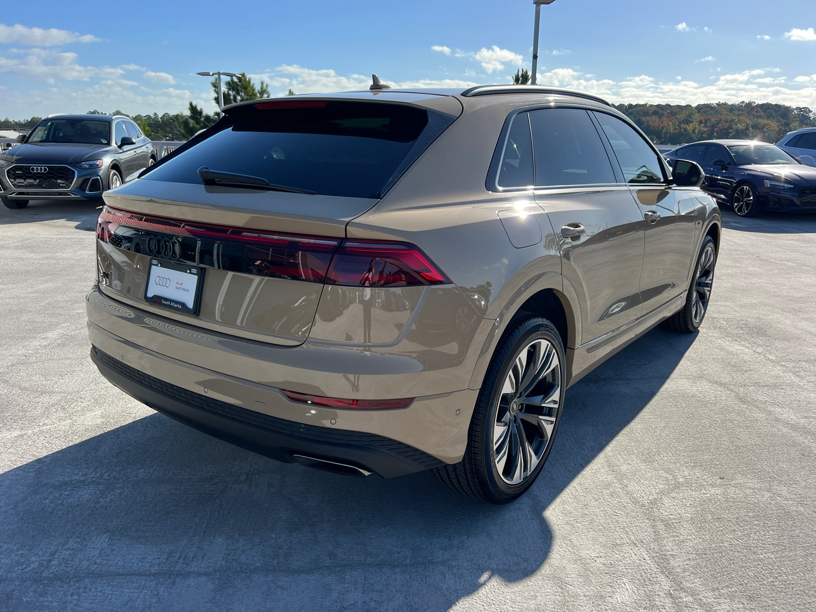 2025 Audi Q8 Premium 5