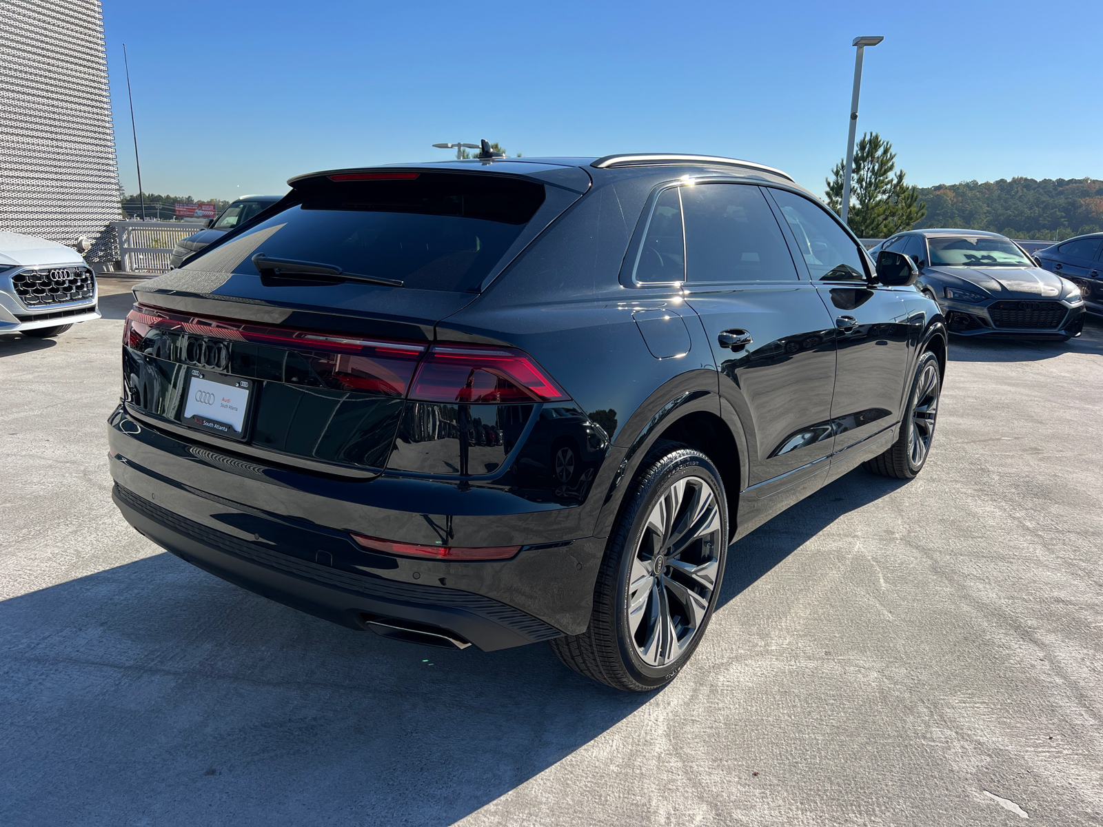 2025 Audi Q8 Premium 5