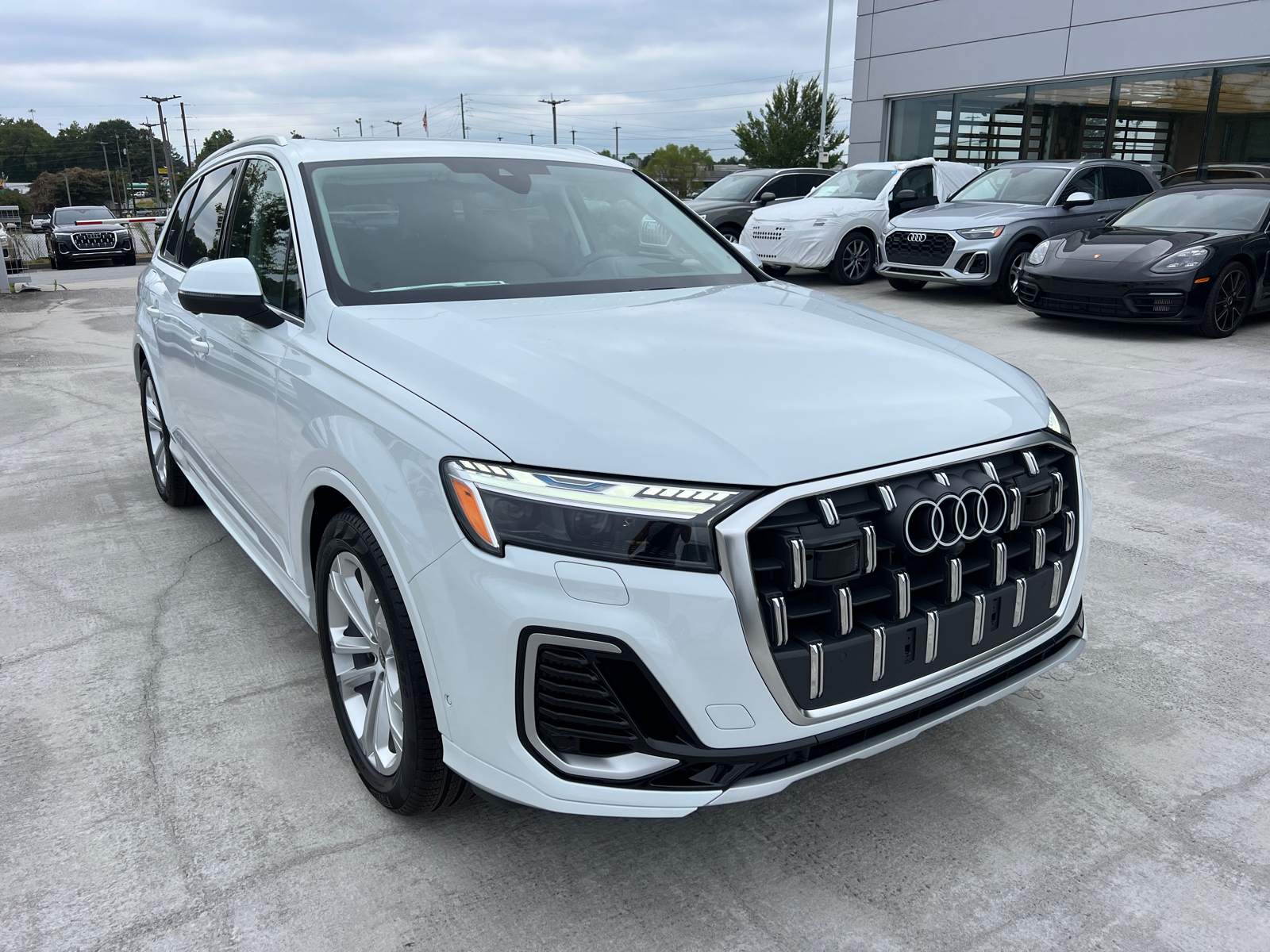 2025 Audi Q7 Prestige 3