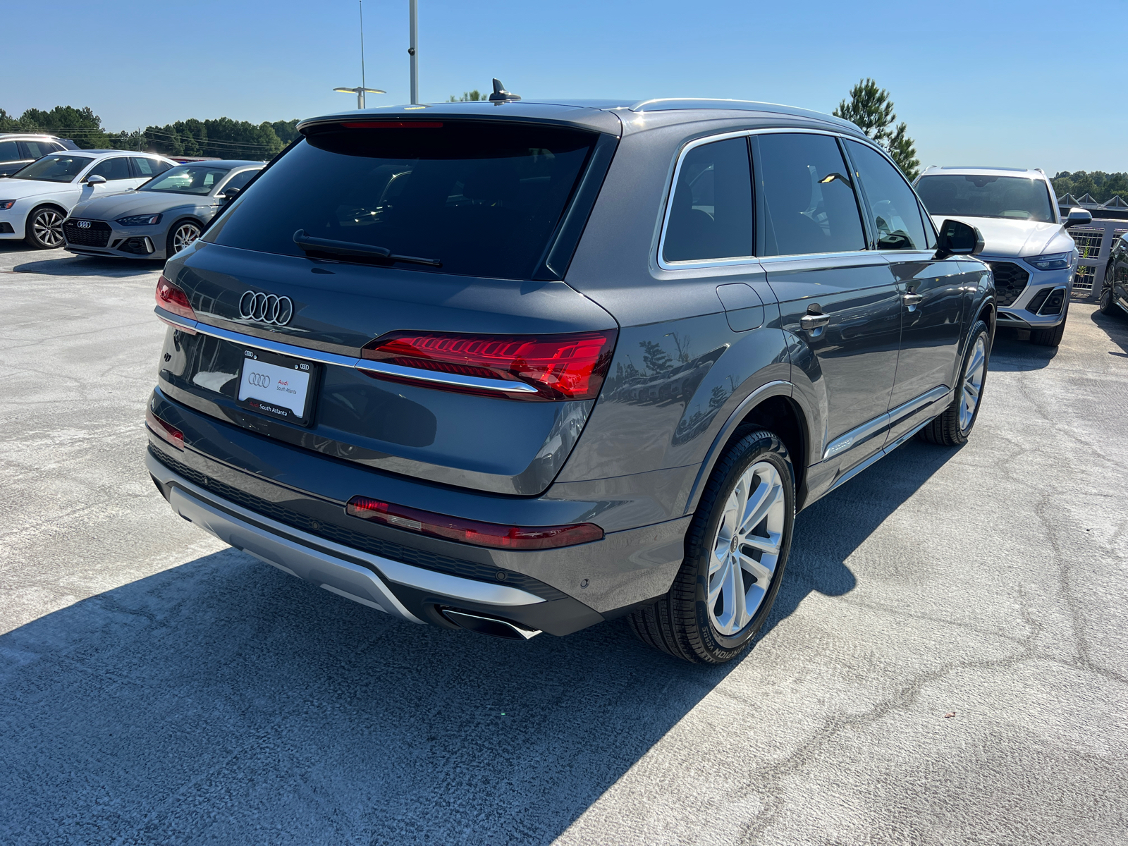 2025 Audi Q7 Premium 5