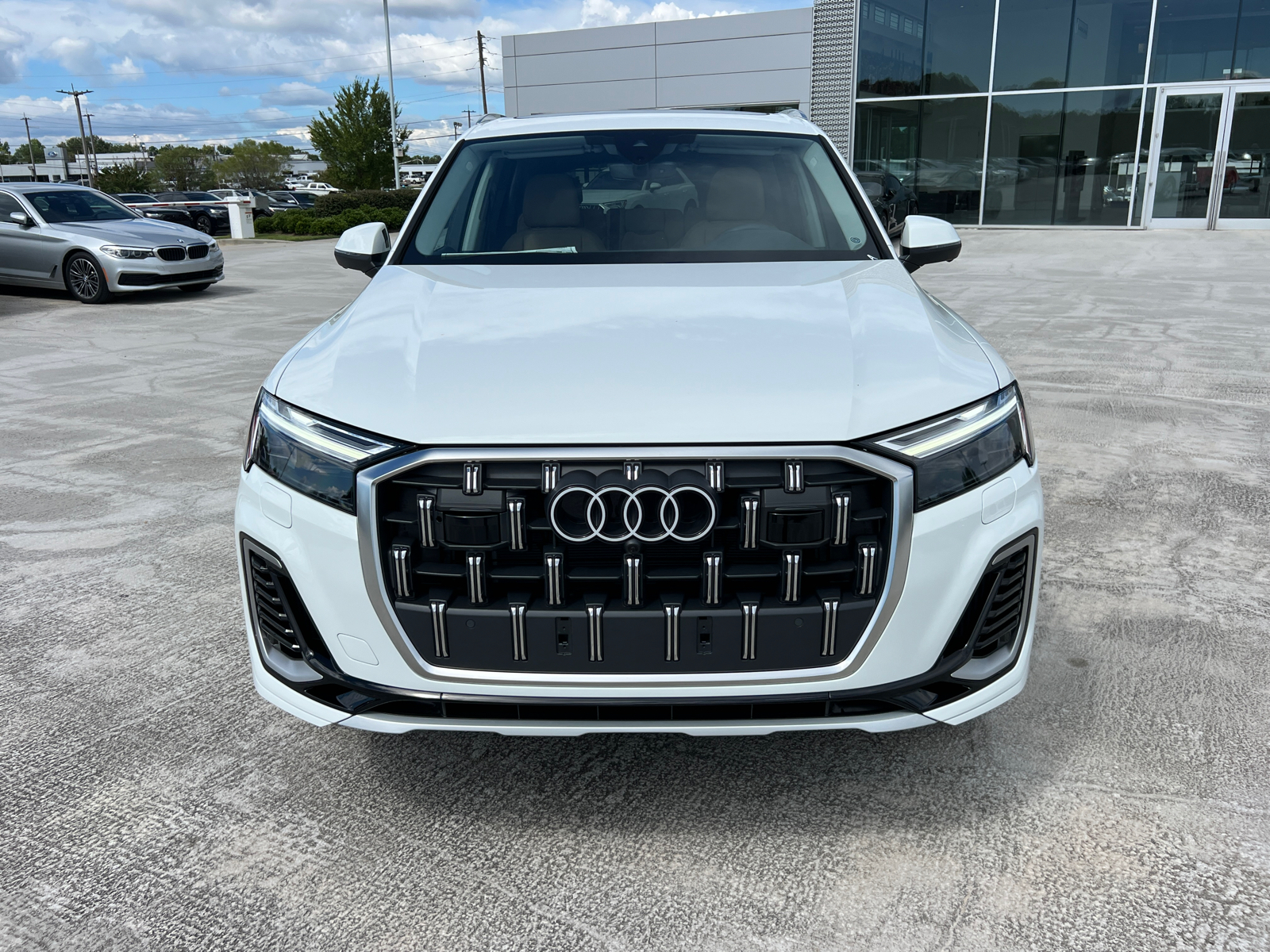 2025 Audi Q7 Premium 2