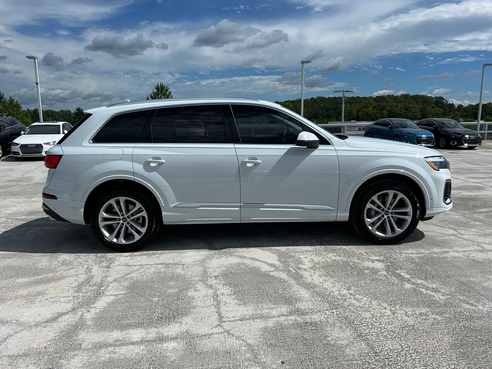 2025 Audi Q7 Premium Plus 4