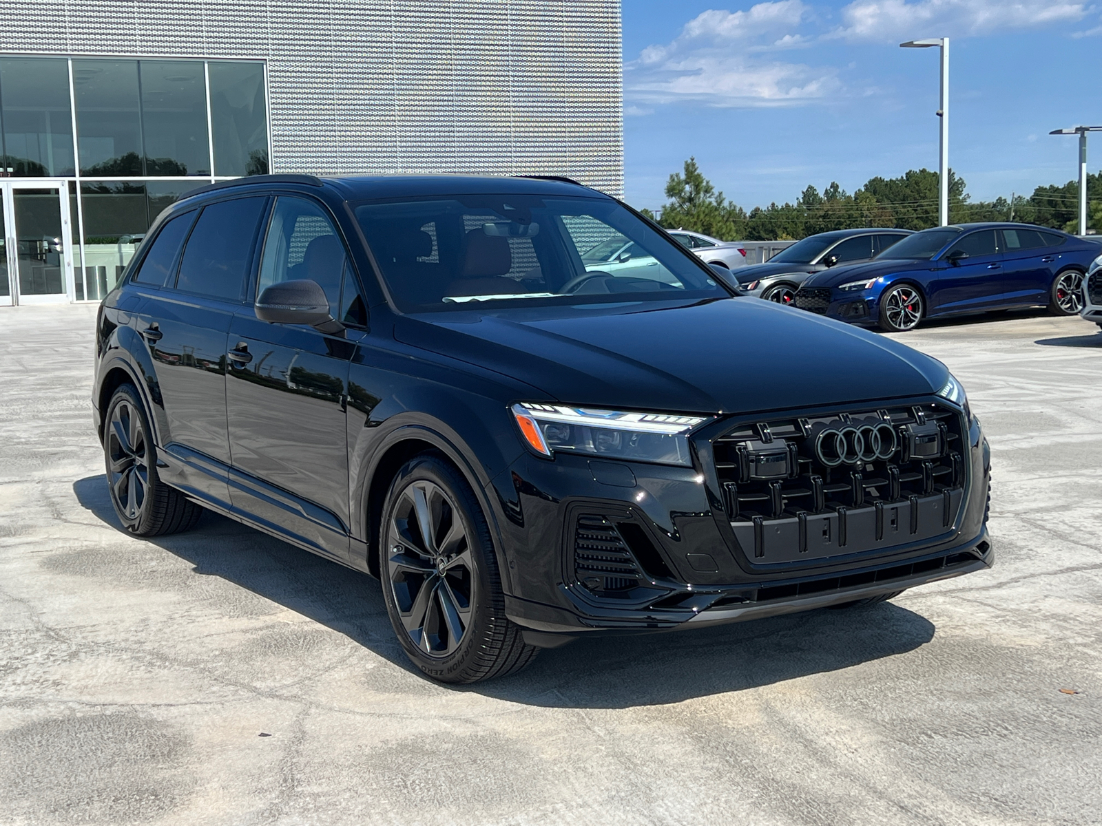 2025 Audi Q7 Prestige 3