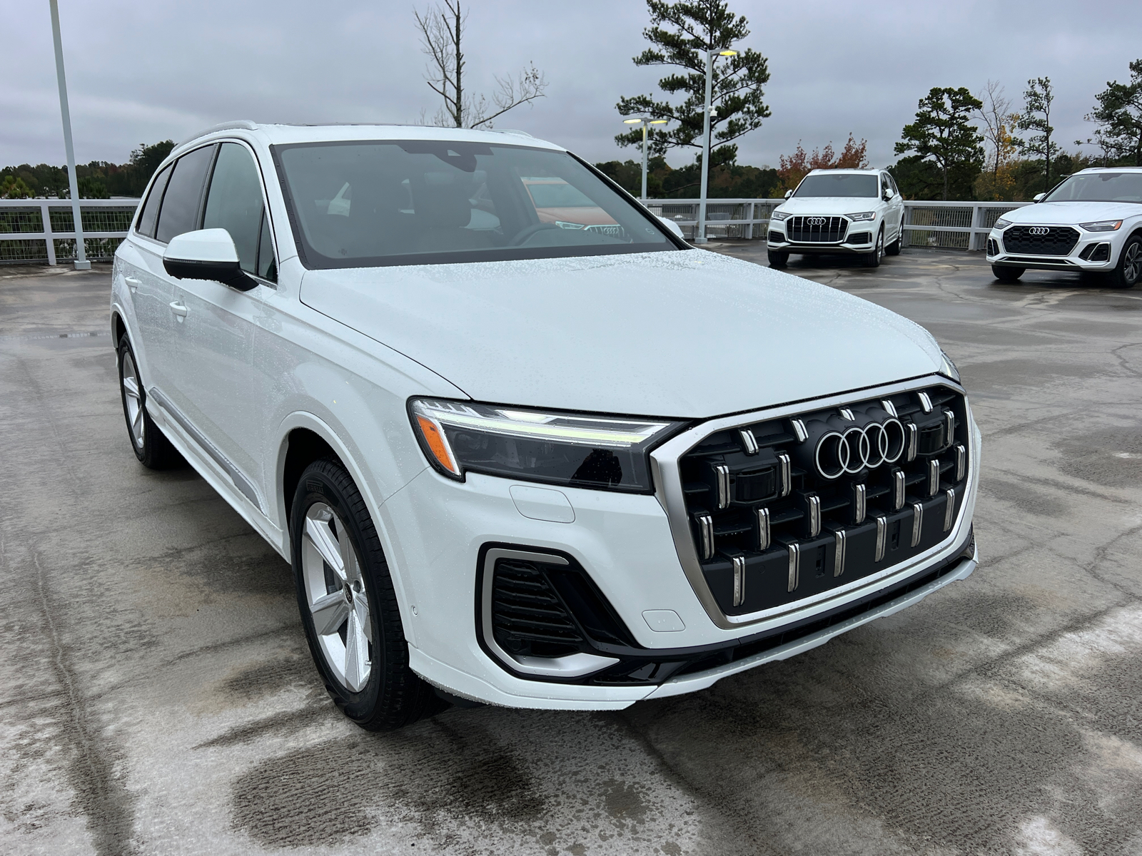 2025 Audi Q7 Premium 3