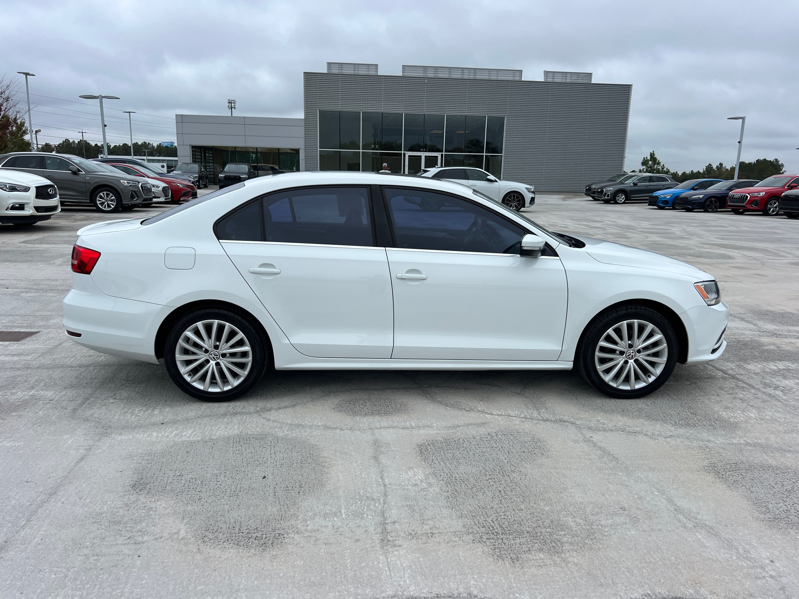 2015 Volkswagen Jetta Sedan 1.8T SE w/Connectivity/Navigation 4