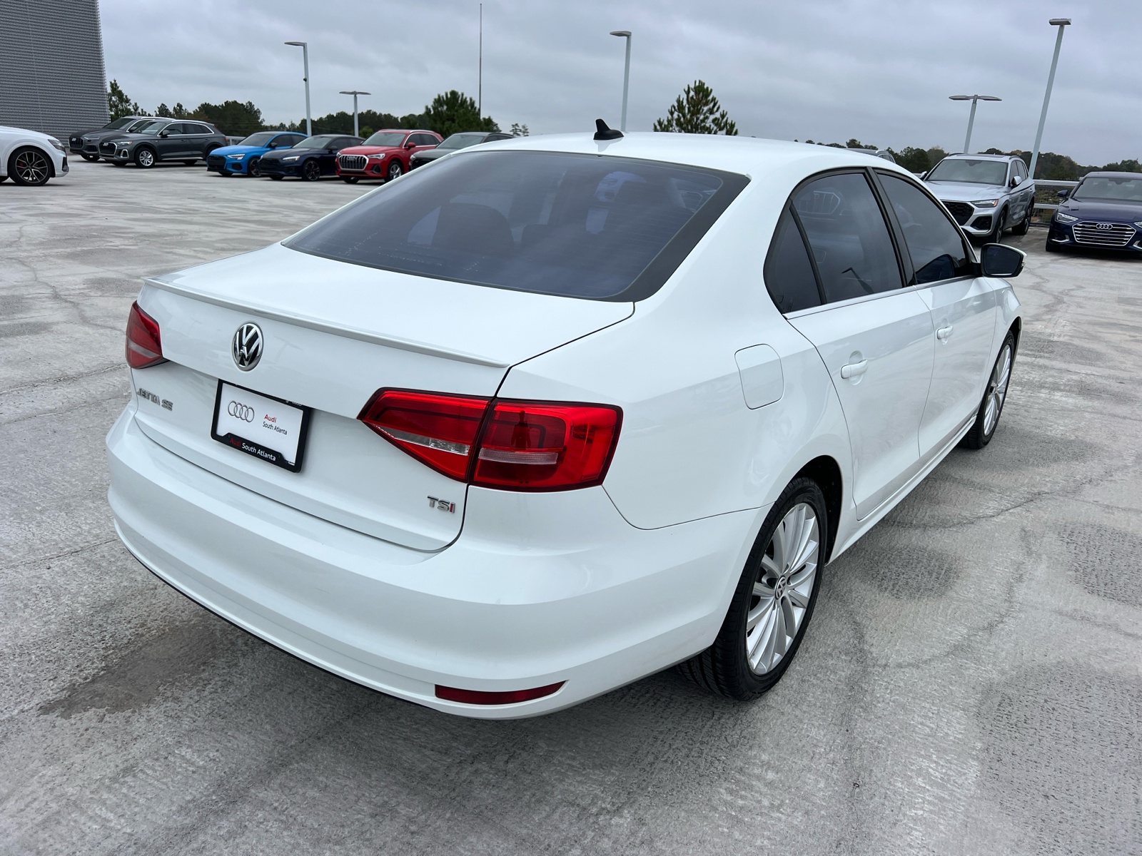 2015 Volkswagen Jetta Sedan 1.8T SE w/Connectivity/Navigation 5