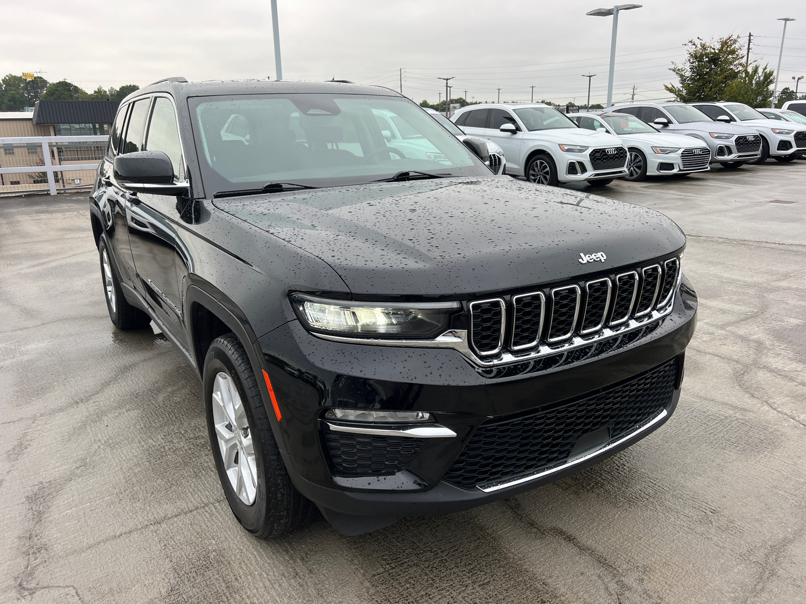 2023 Jeep Grand Cherokee Limited 3