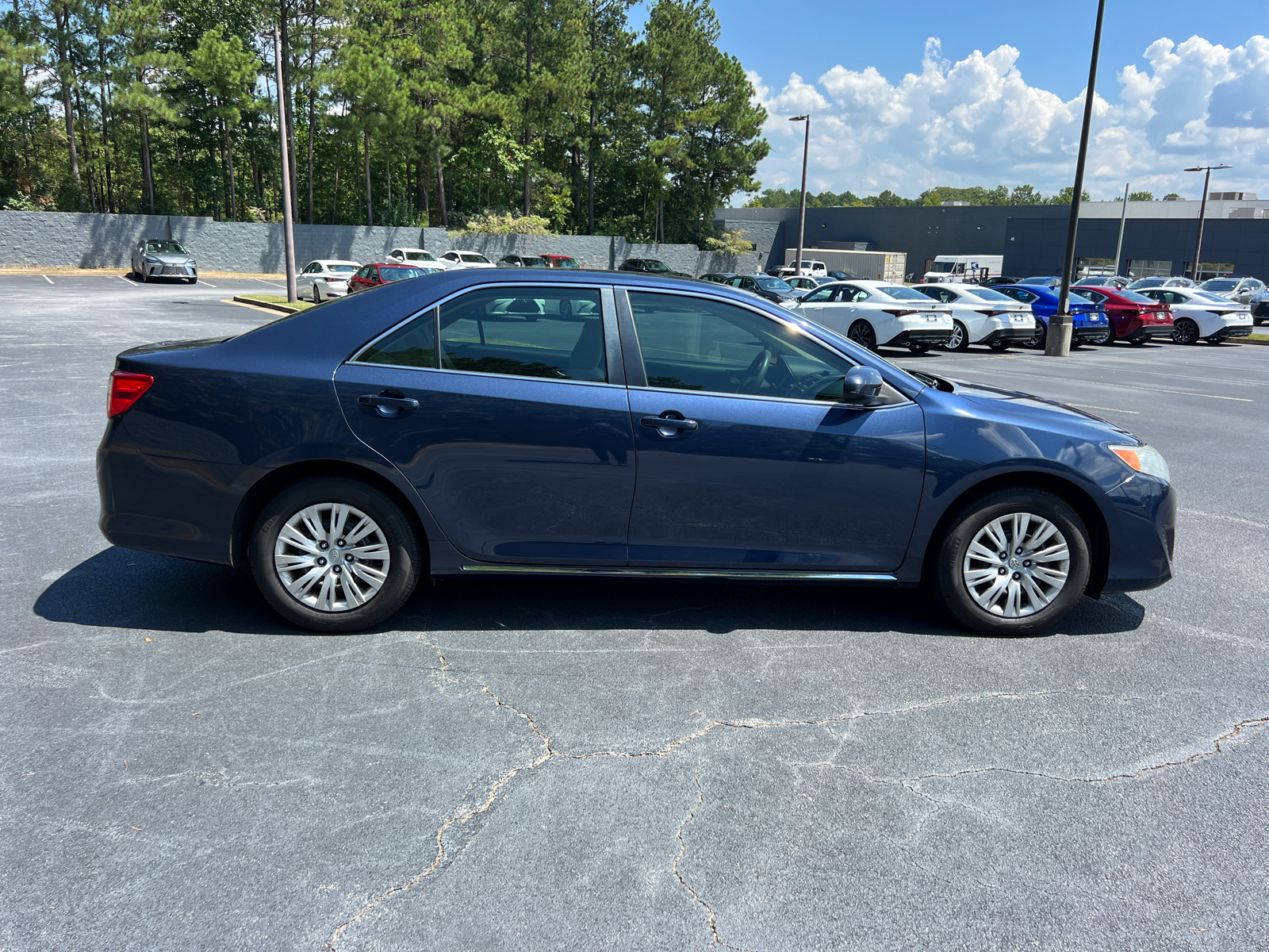 2014 Toyota Camry LE 5