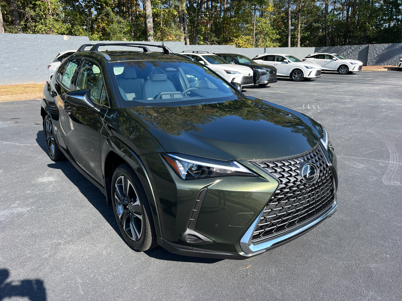 2025 Lexus UX UX 300h Premium 4