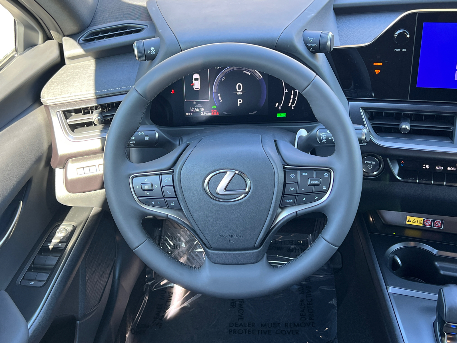 2025 Lexus UX UX 300h 17