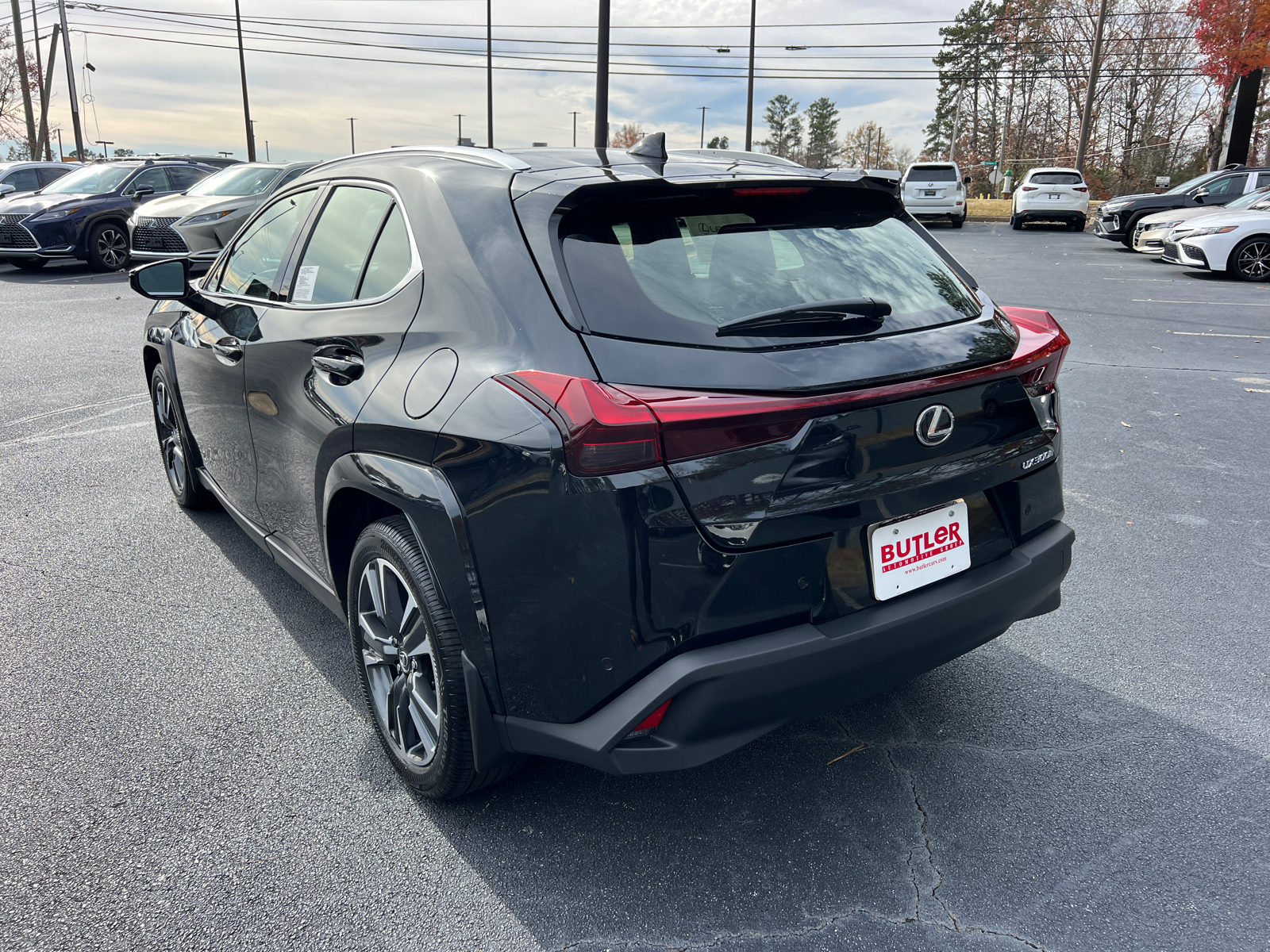 2025 Lexus UX UX 300h Premium 8