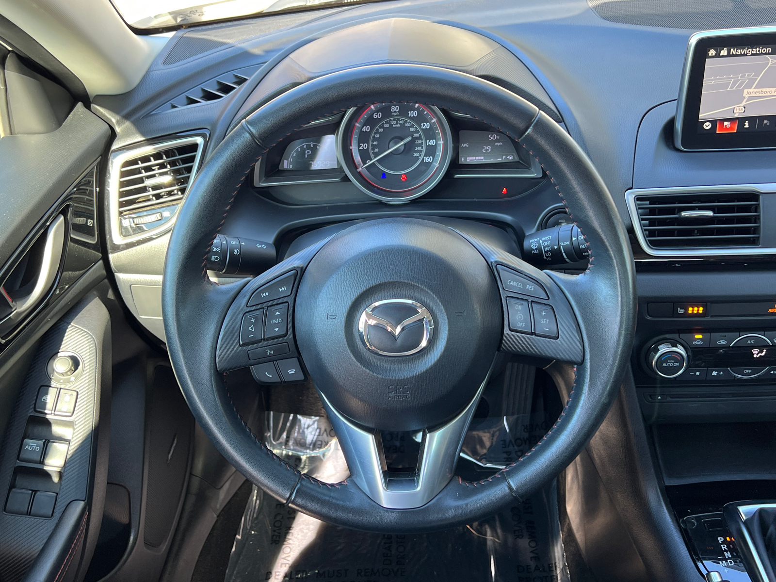 2015 Mazda Mazda3 i Grand Touring 24