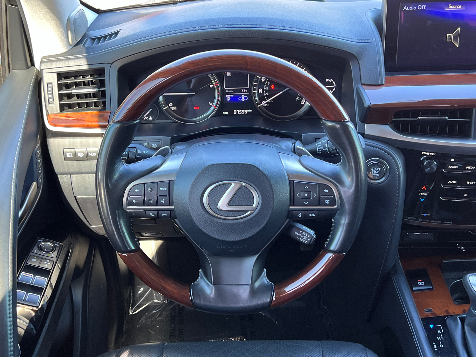 2019 Lexus LX LX 570 25