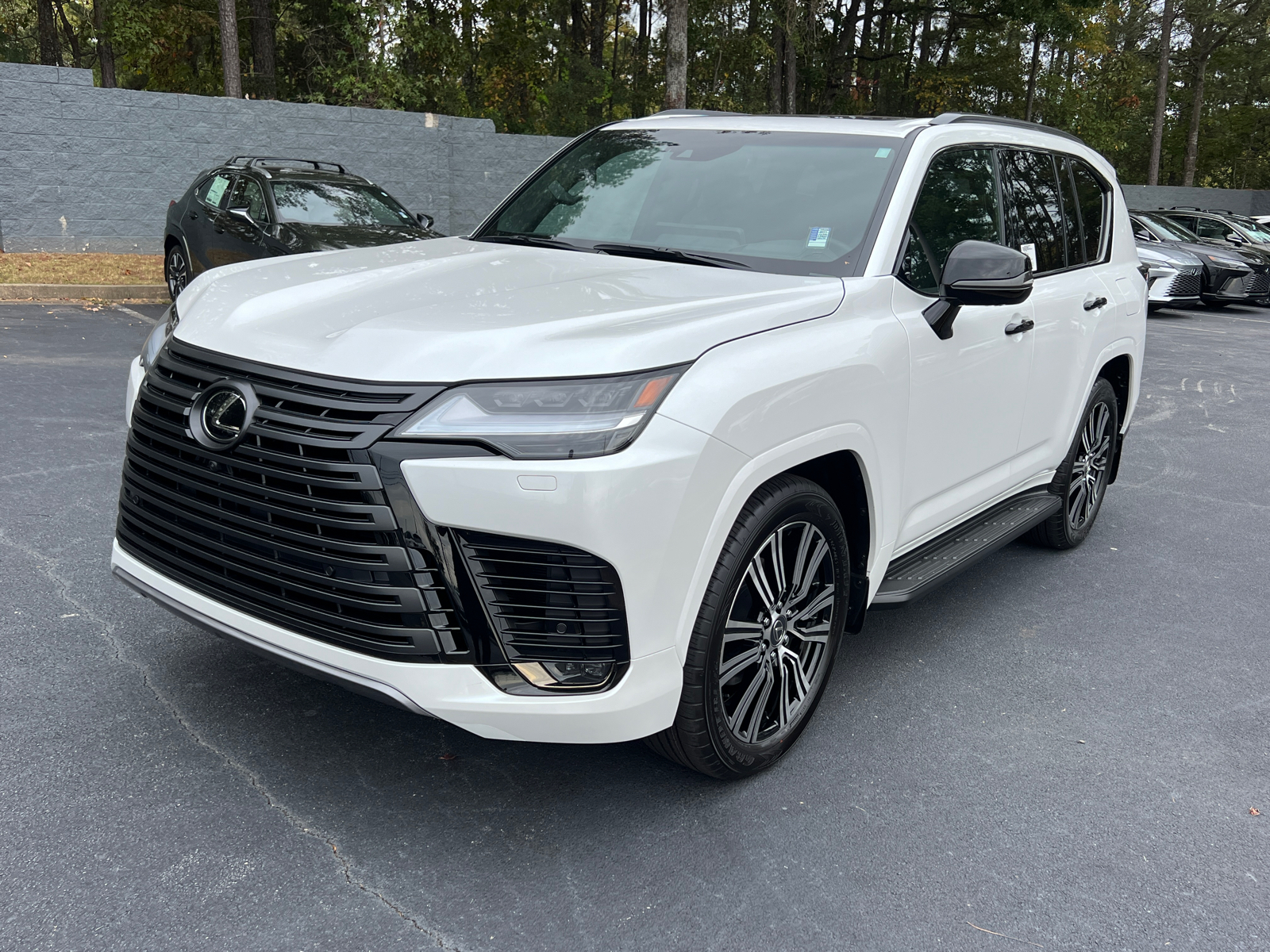 2024 Lexus LX LX 600 Luxury 2