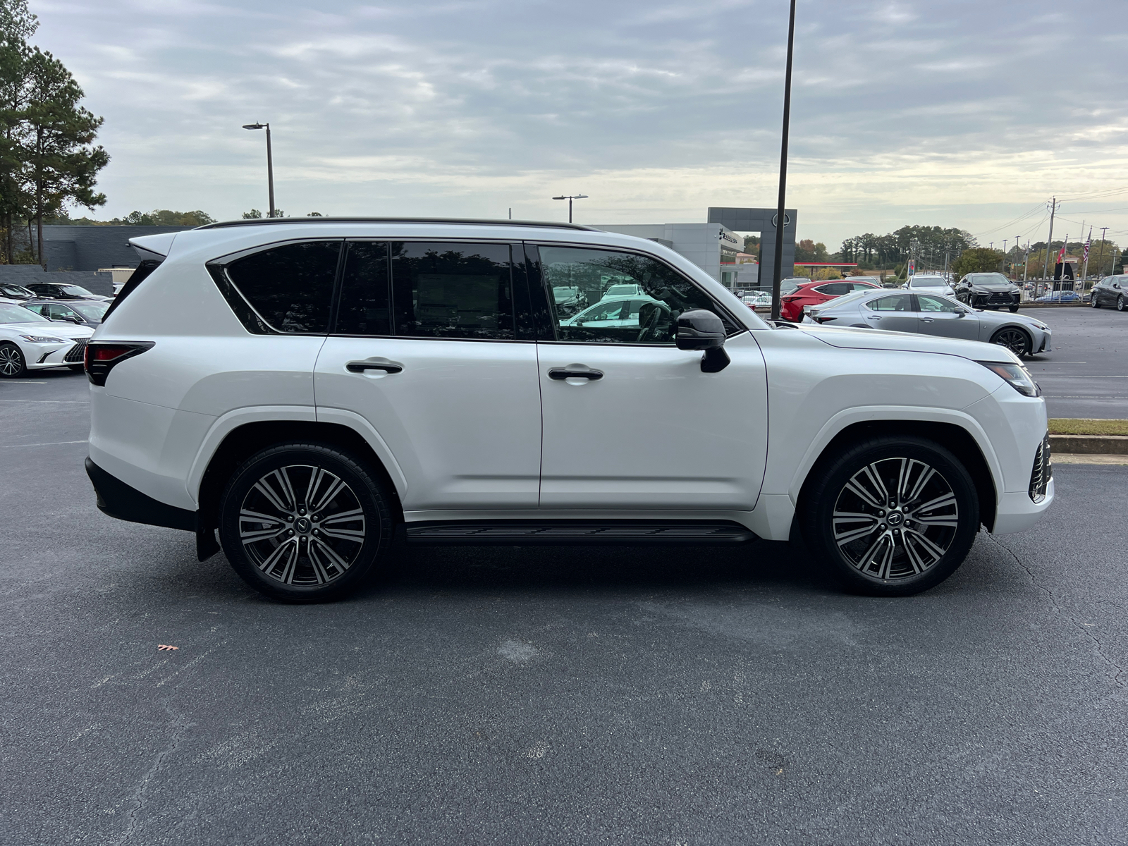 2024 Lexus LX LX 600 Luxury 5