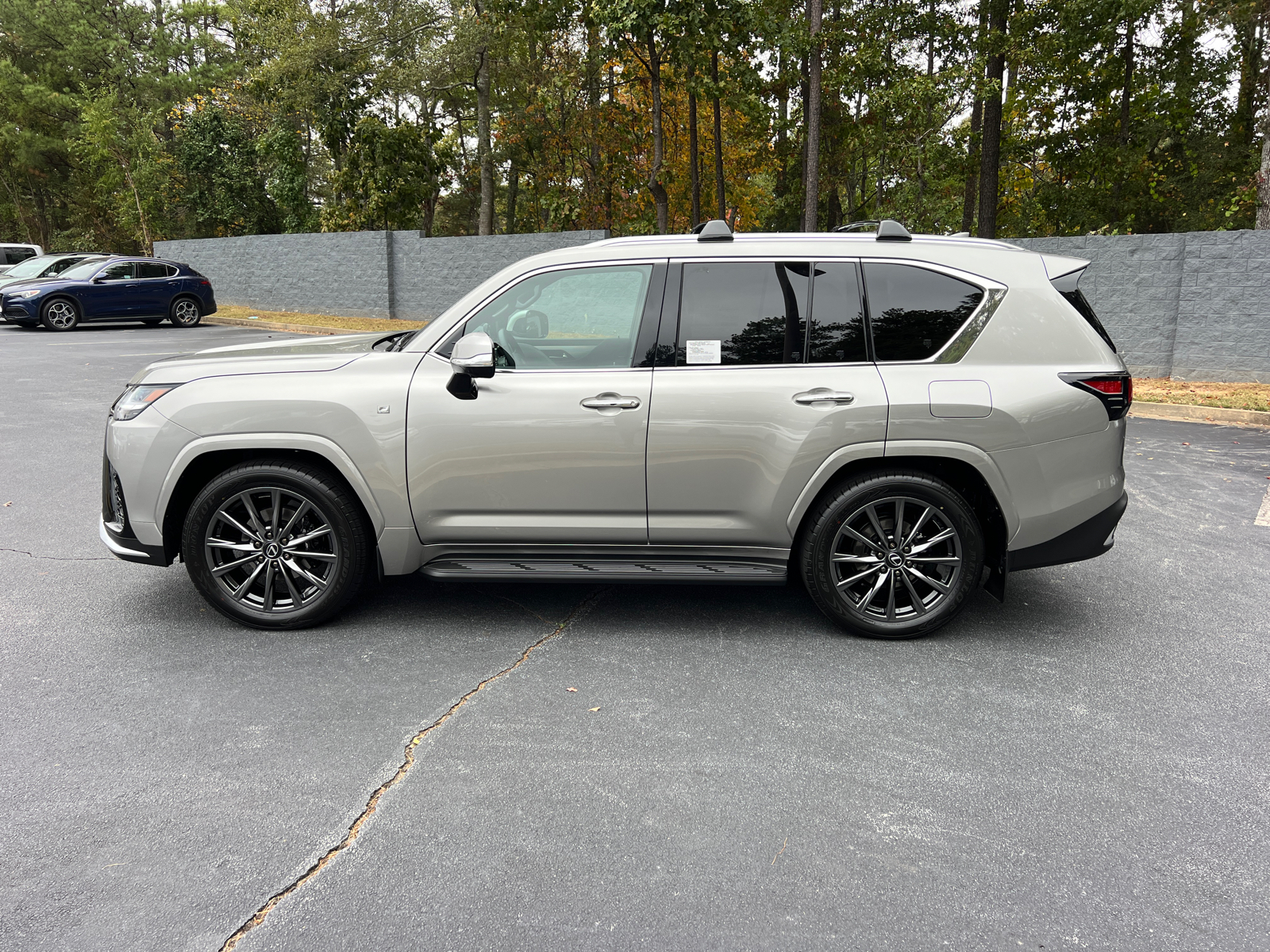 2024 Lexus LX LX 600 F SPORT 9