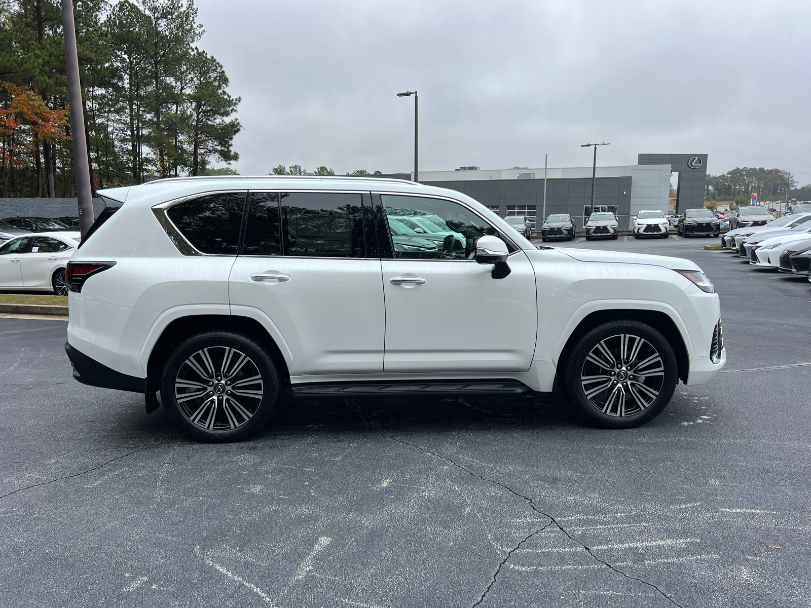 2024 Lexus LX LX 600 Luxury 5