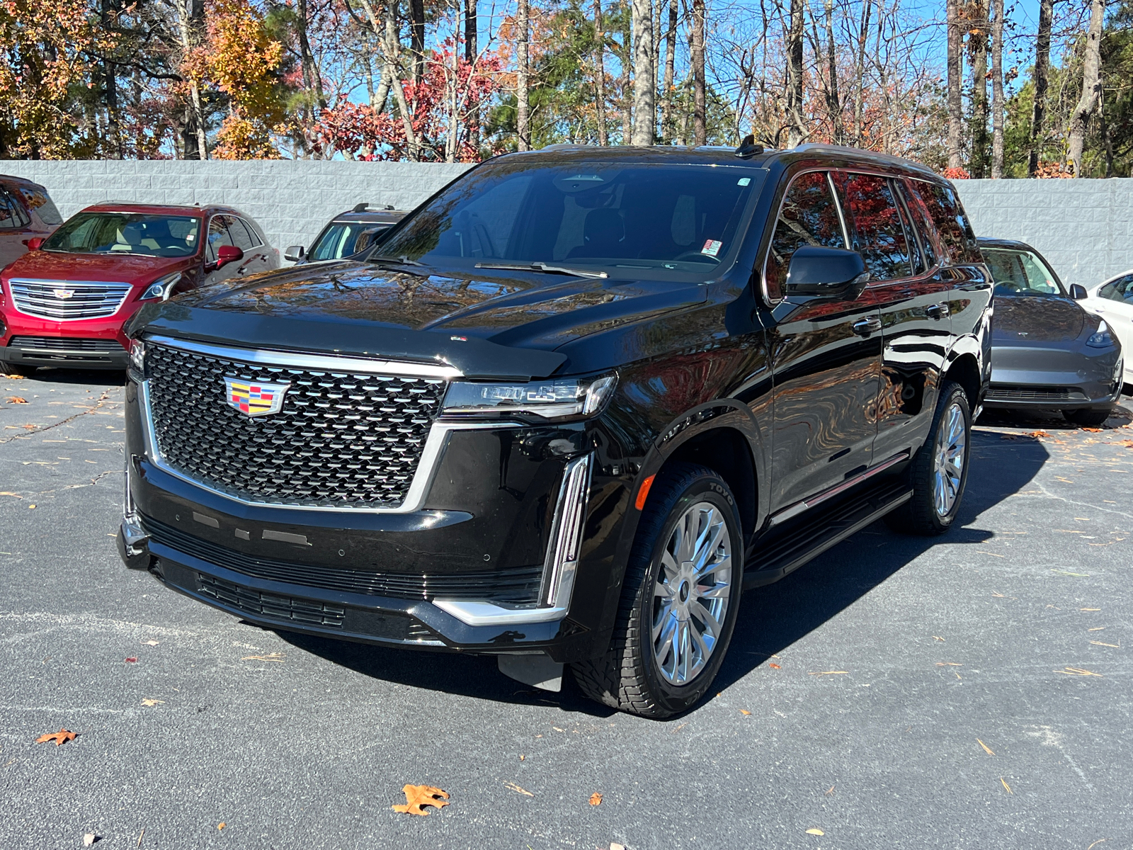 2022 Cadillac Escalade Premium Luxury 2