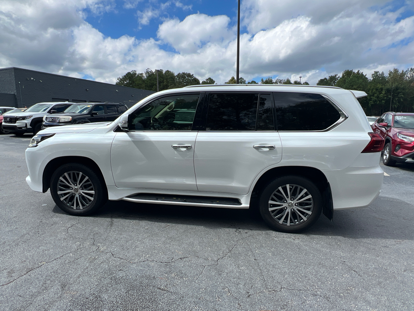 2019 Lexus LX LX 570 9