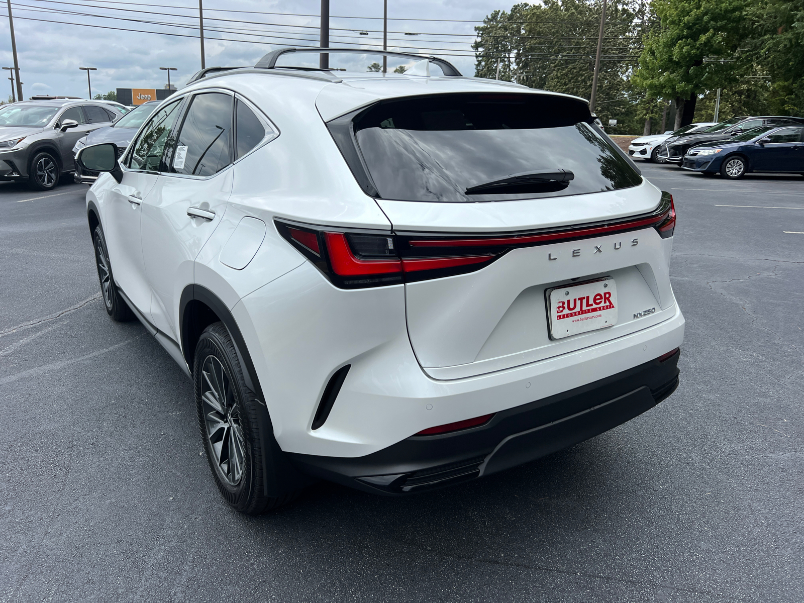 2025 Lexus NX NX 250 Premium 8