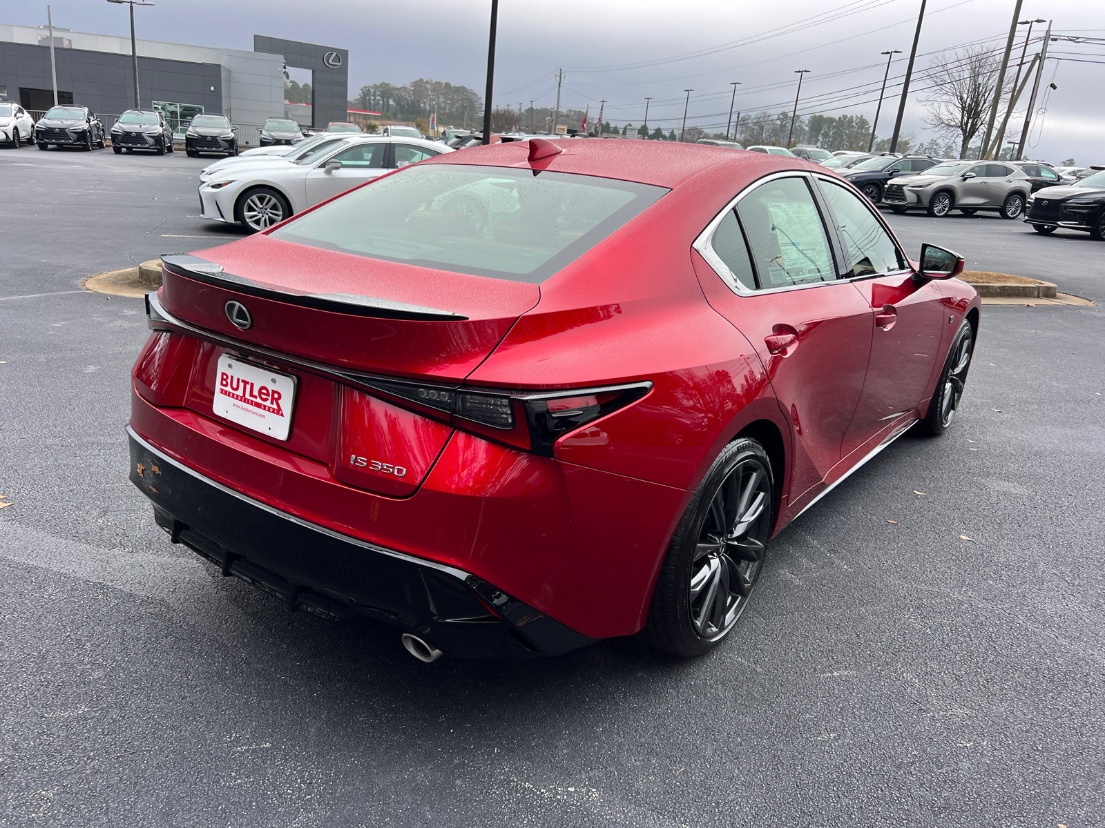 2024 LEXUS IS 350 F SPORT Design 6