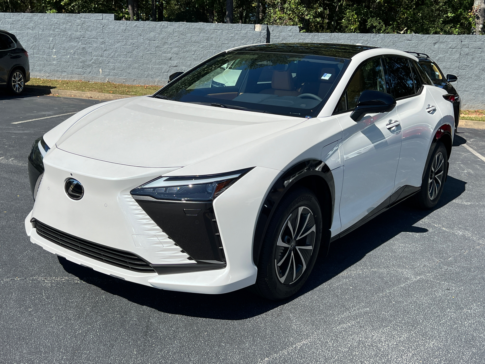 2024 Lexus RZ 450e Premium 2