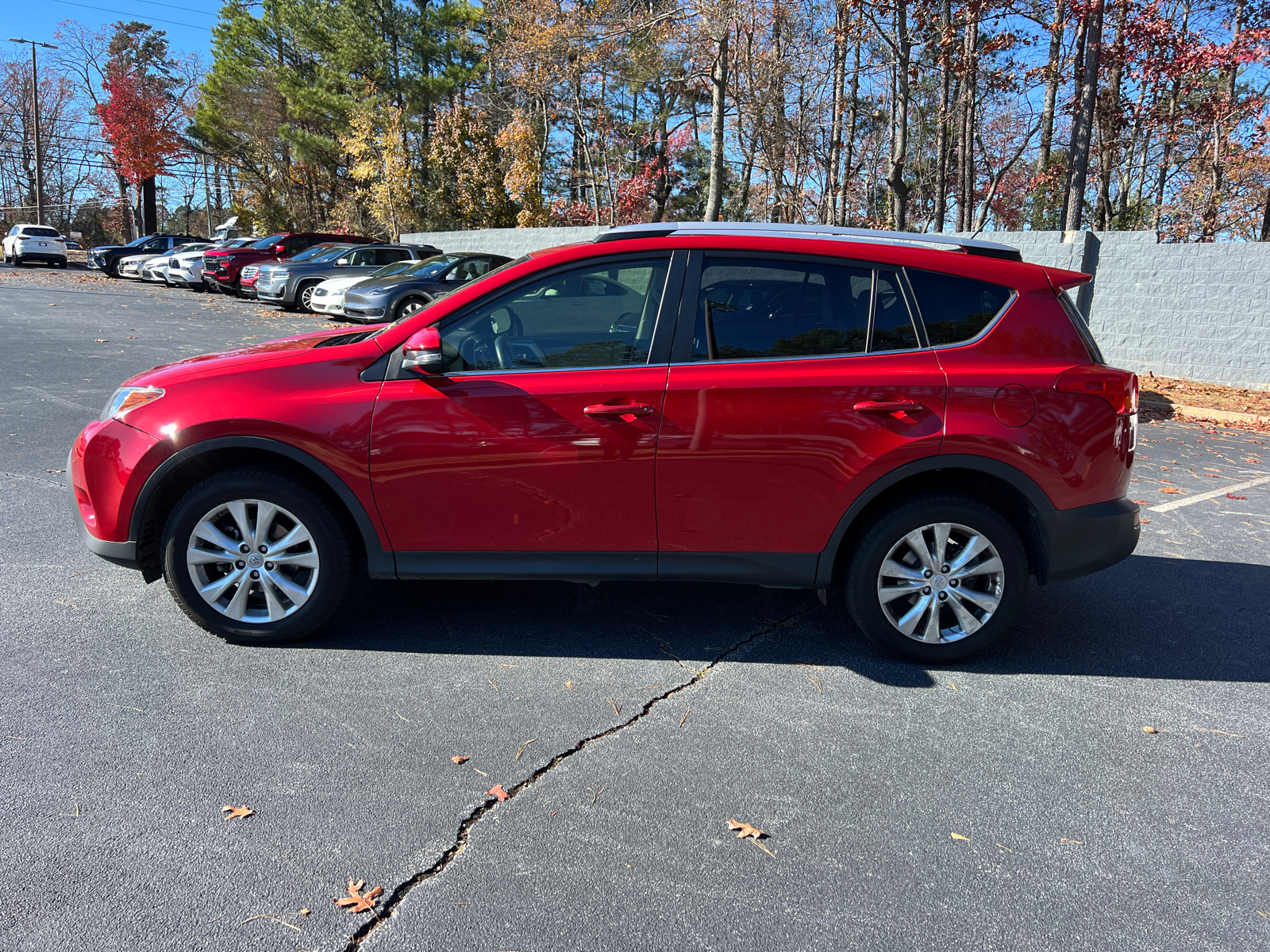 2015 Toyota RAV4 Limited 9