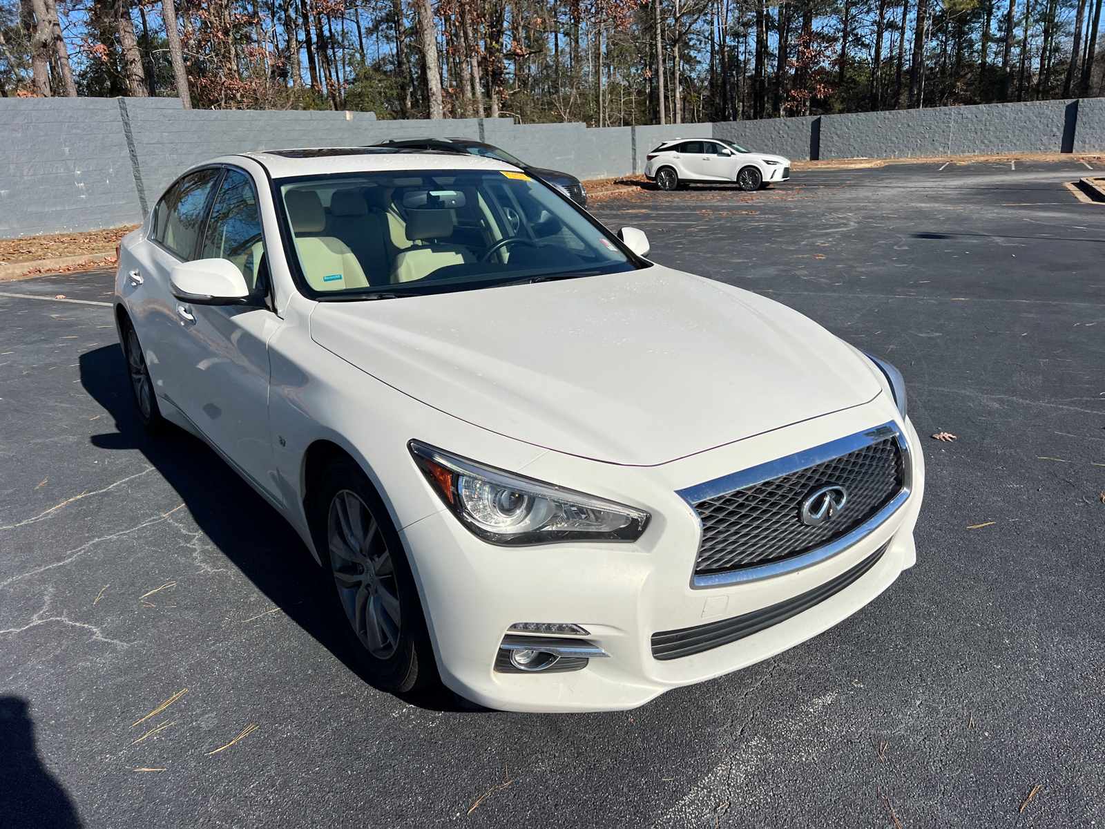 2015 INFINITI Q50 Premium 4