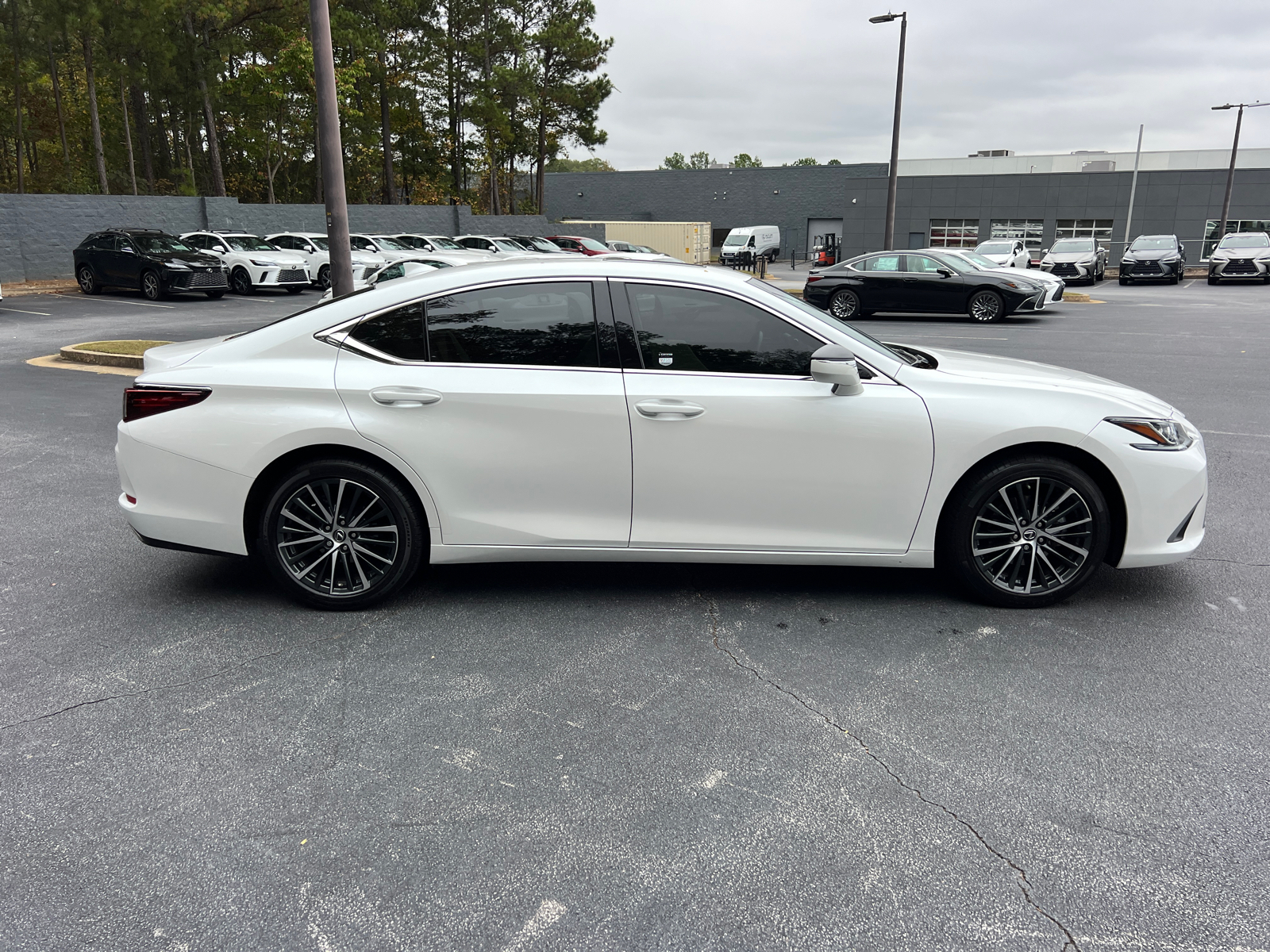 2022 Lexus ES ES 350 5