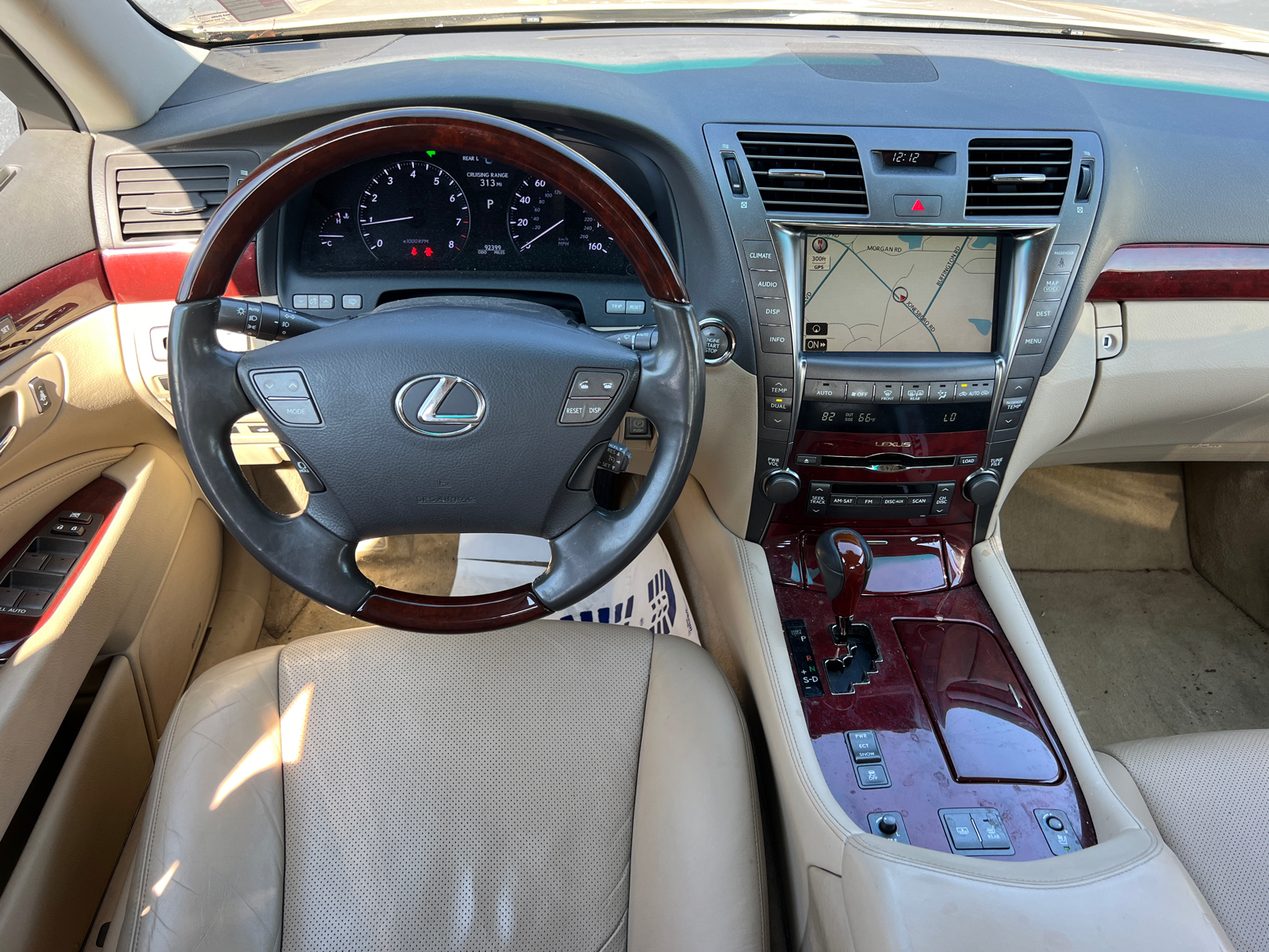 2009 Lexus LS 460  24