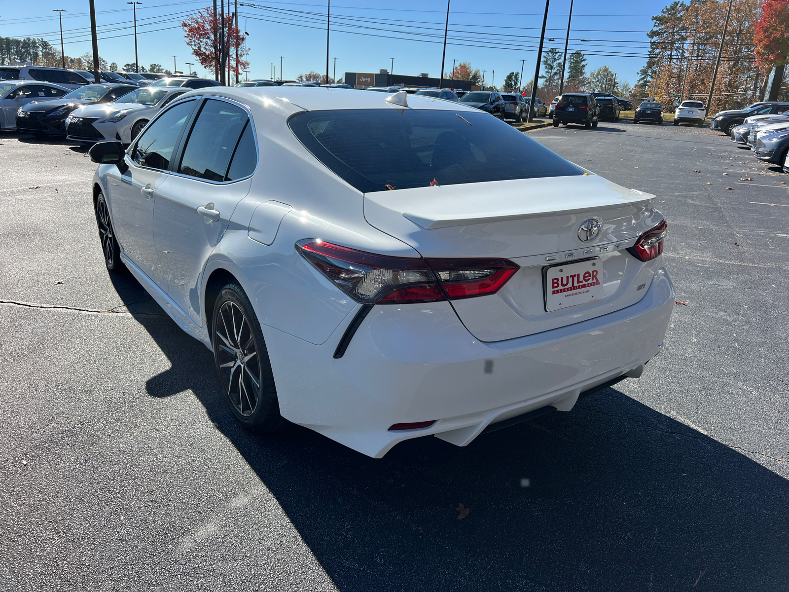 2022 Toyota Camry SE 8