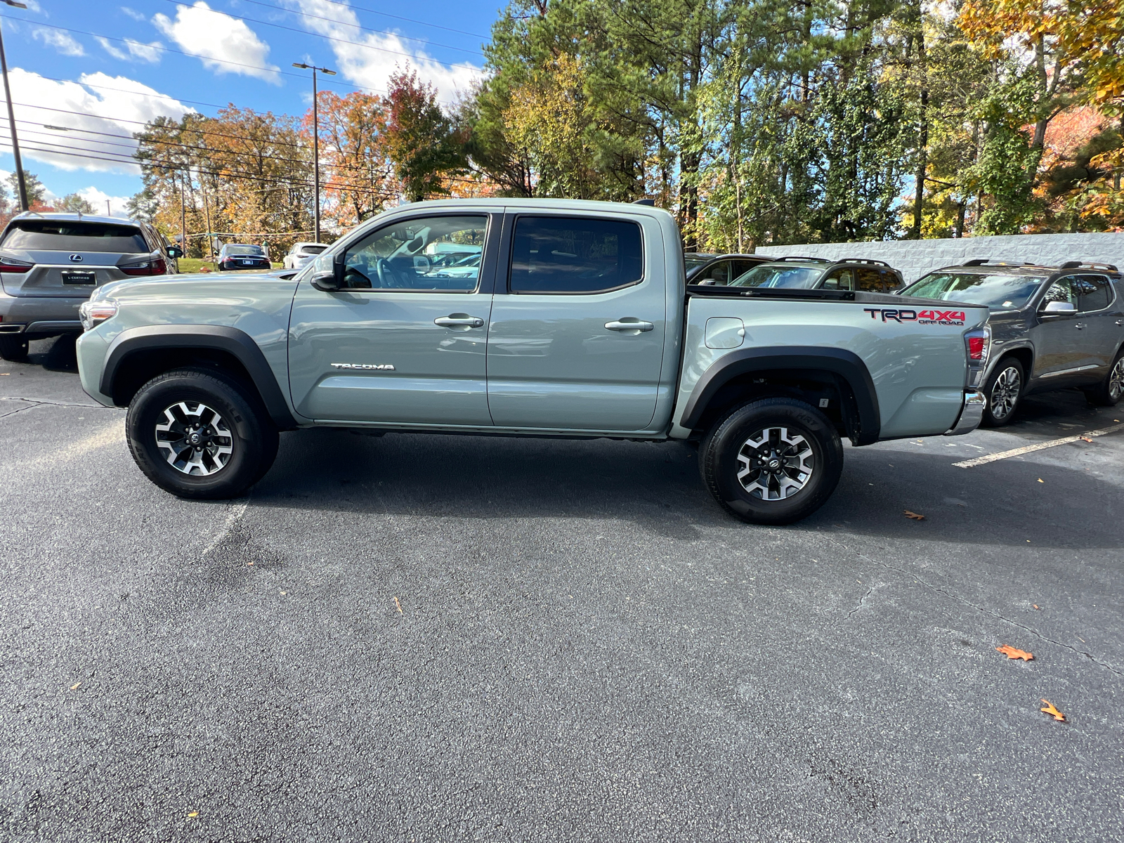 2022 Toyota Tacoma 4WD TRD Off Road 9