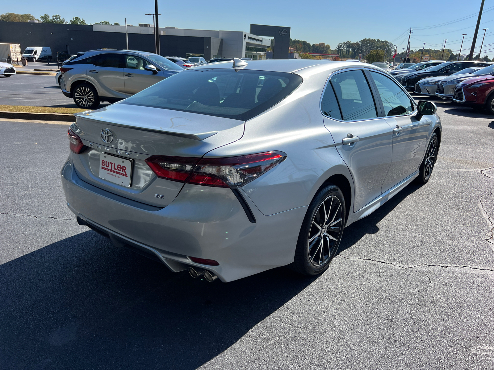 2024 Toyota Camry SE 6