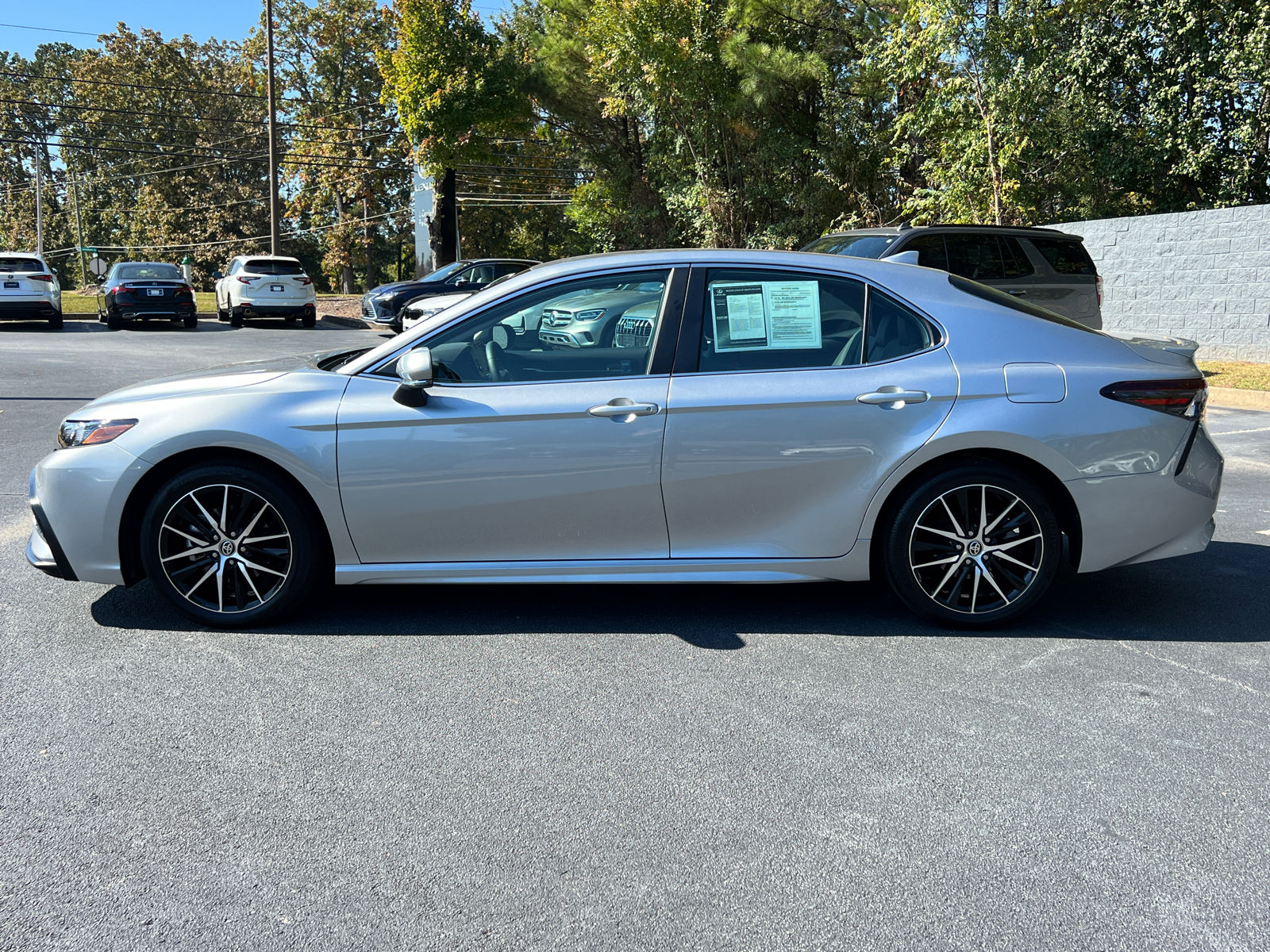 2024 Toyota Camry SE 9