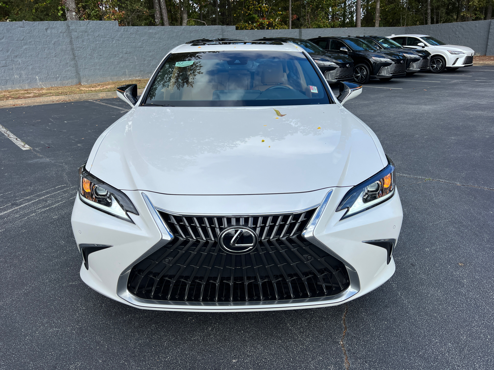 2024 Lexus ES ES 300h 3