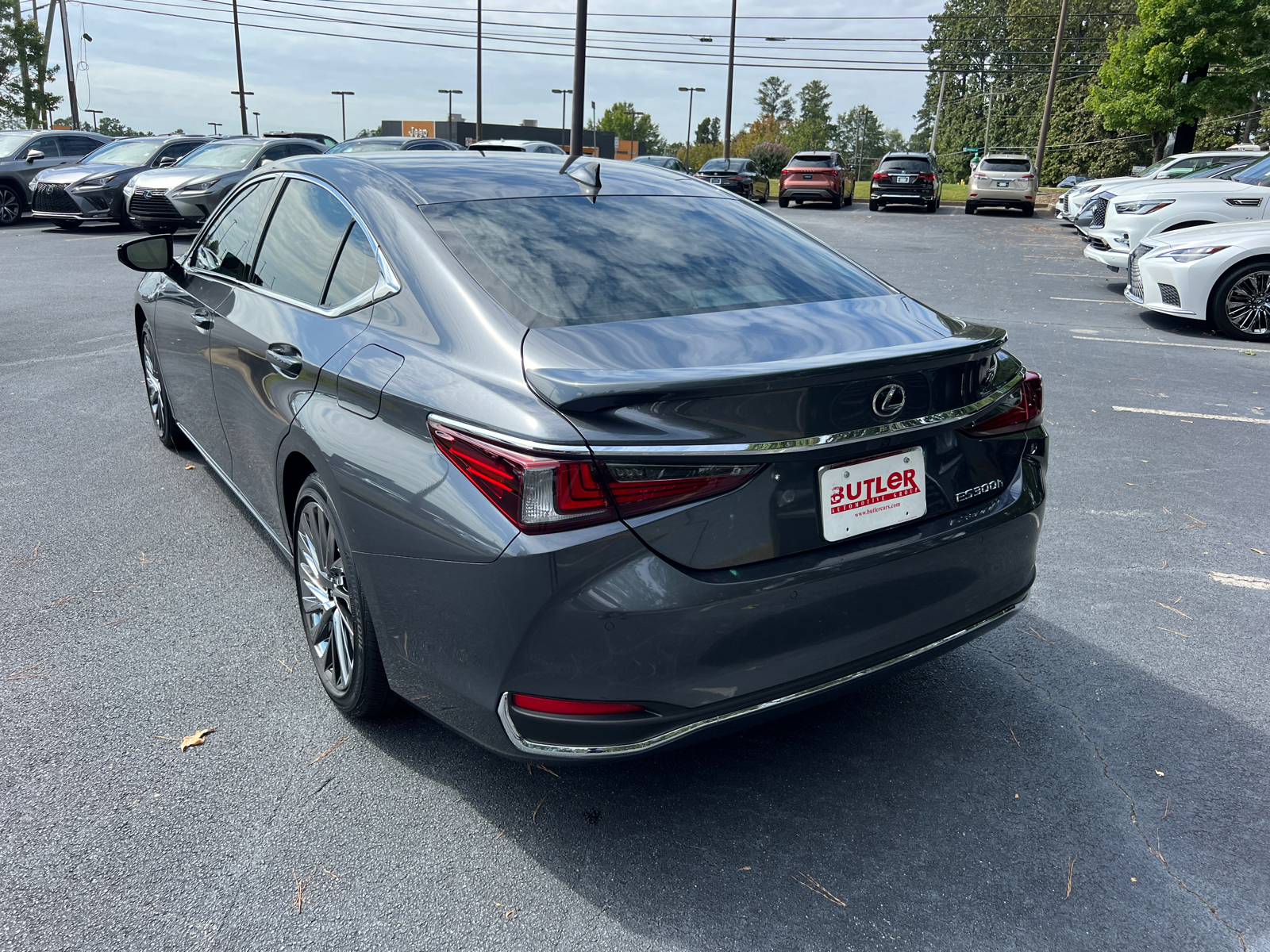 2024 Lexus ES ES 300h Luxury 8