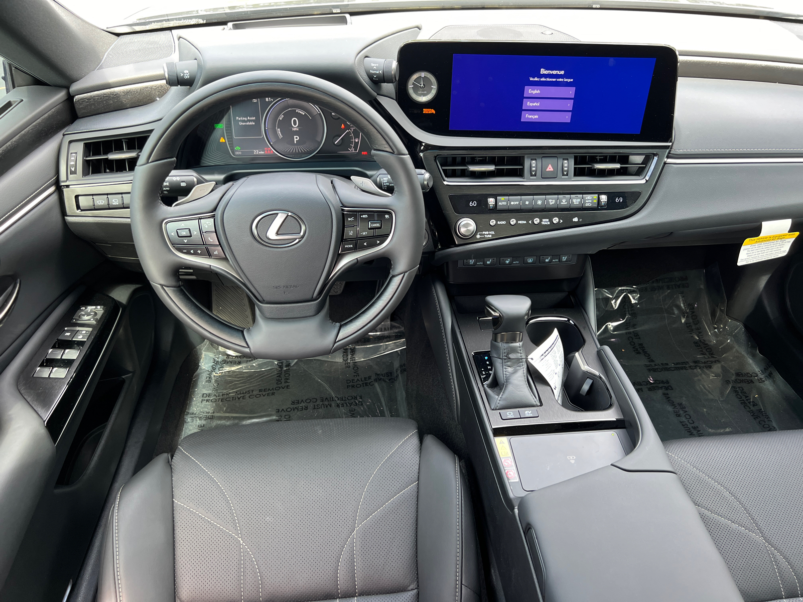 2024 Lexus ES ES 300h Luxury 17