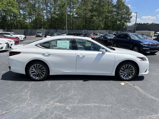 2024 Lexus ES ES 300h Luxury 5