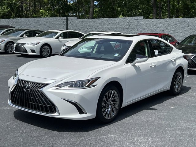 2024 Lexus ES ES 300h Luxury 2