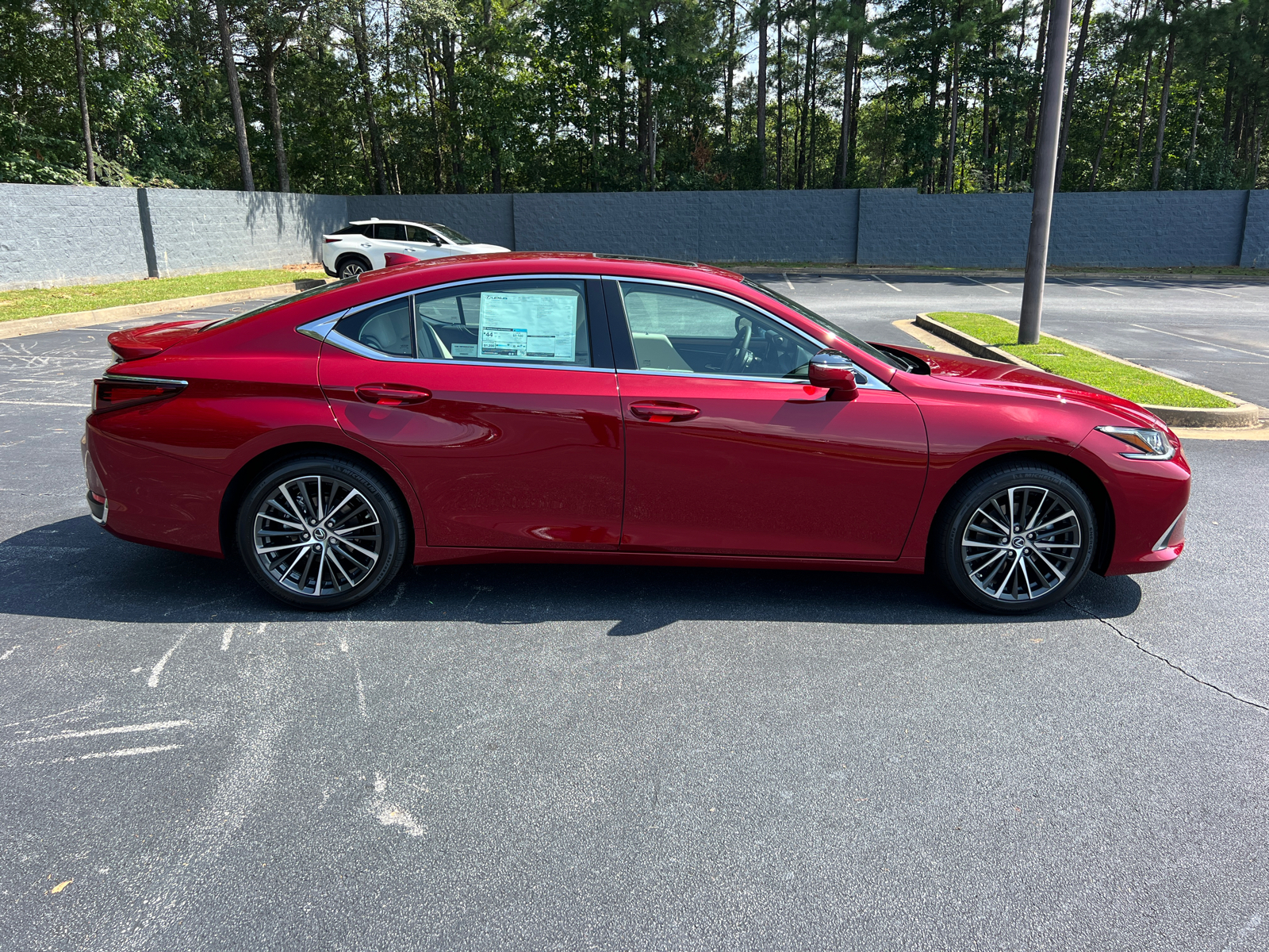 2025 Lexus ES ES 300h 5