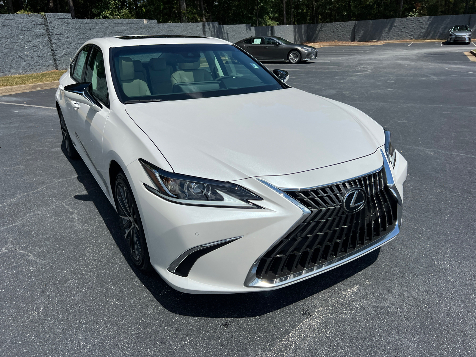 2025 Lexus ES ES 300h 4