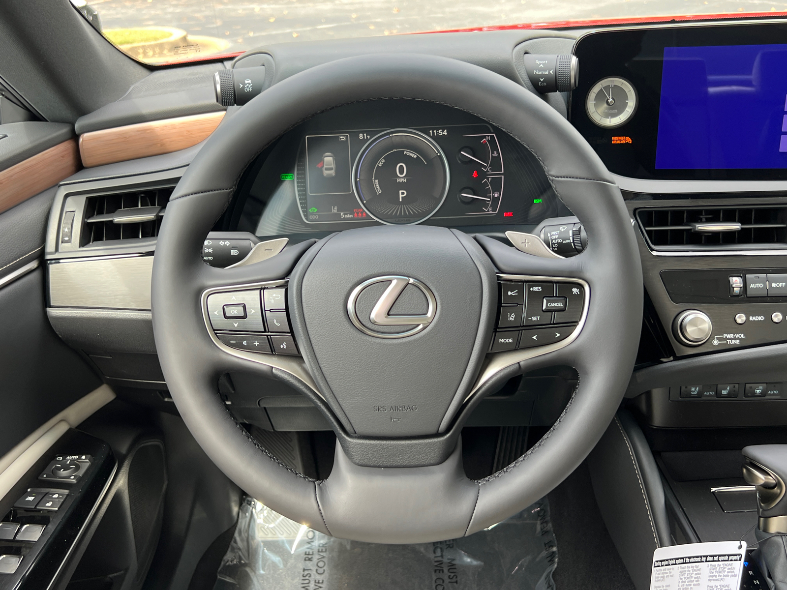 2025 Lexus ES ES 300h 18