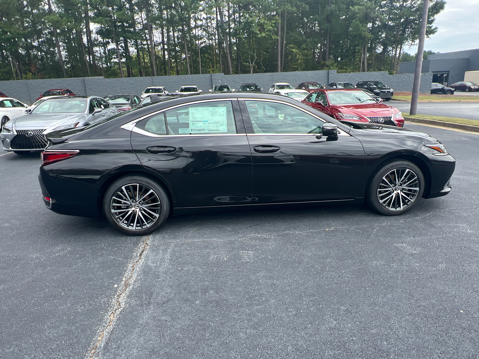 2025 Lexus ES ES 300h 5