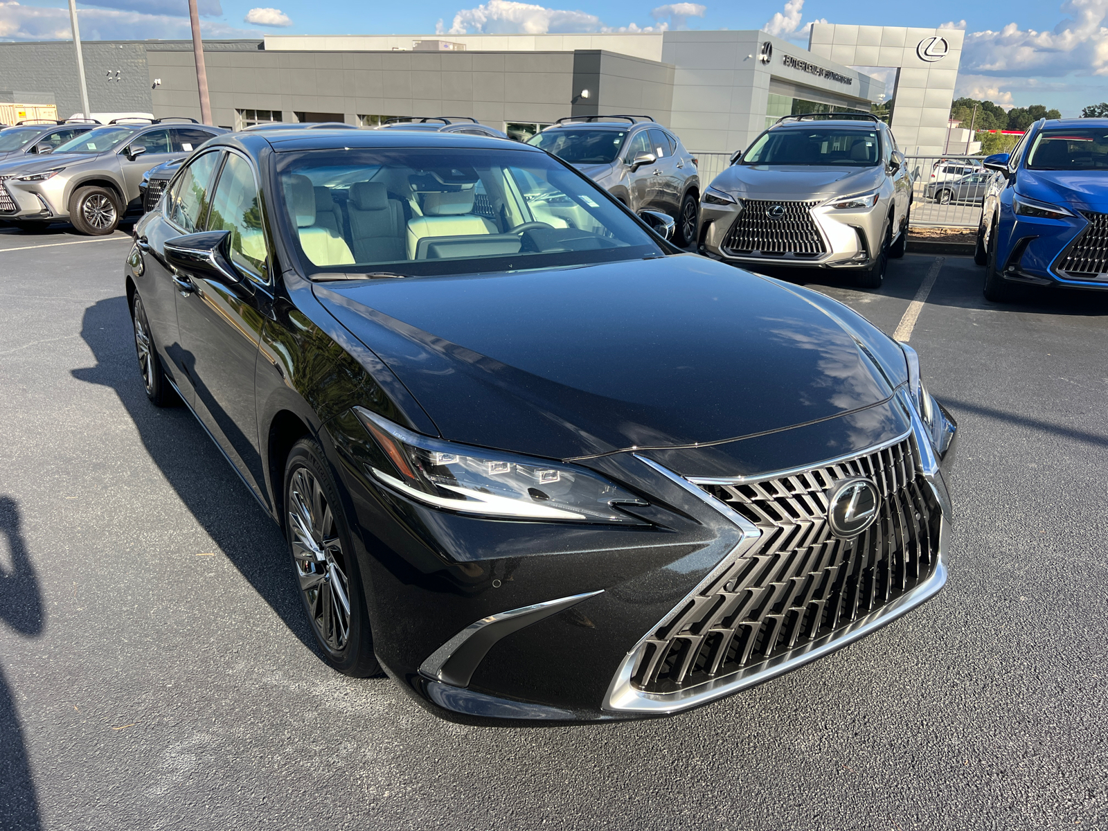 2025 Lexus ES ES 350 Ultra Luxury 4