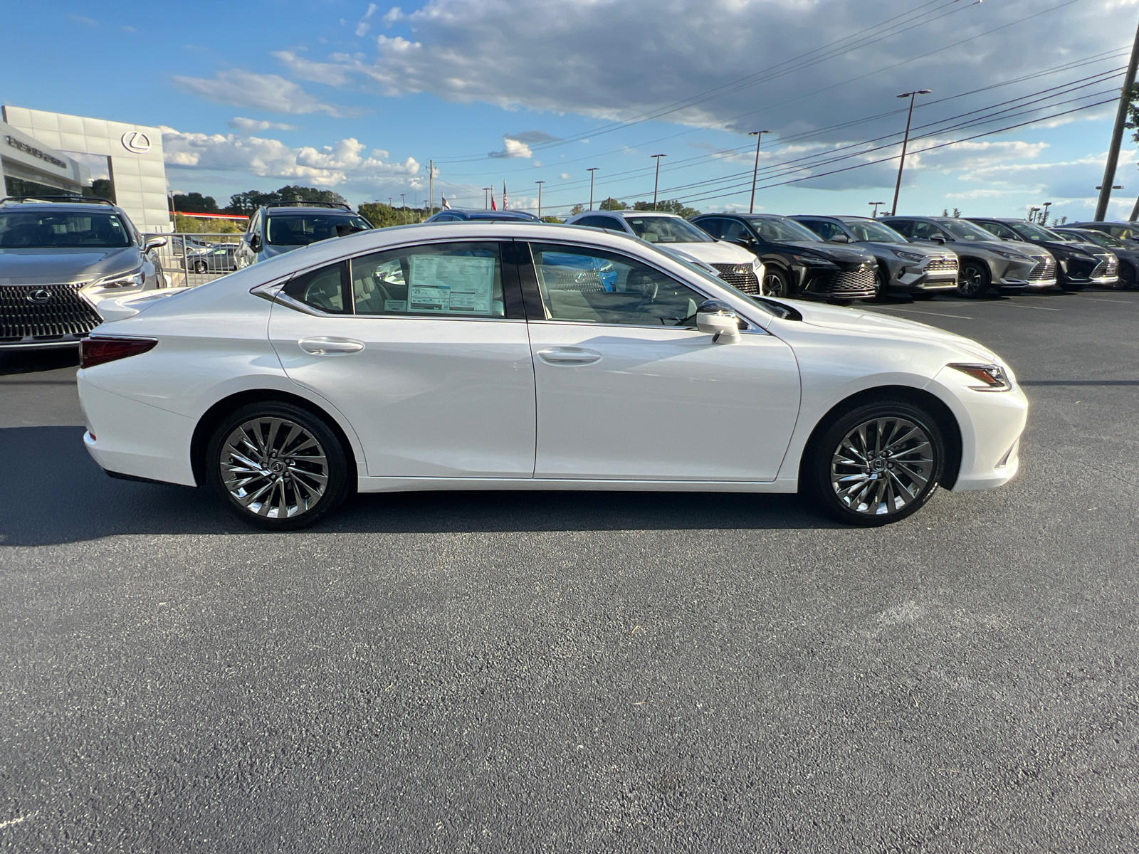 2025 Lexus ES ES 350 Ultra Luxury 5