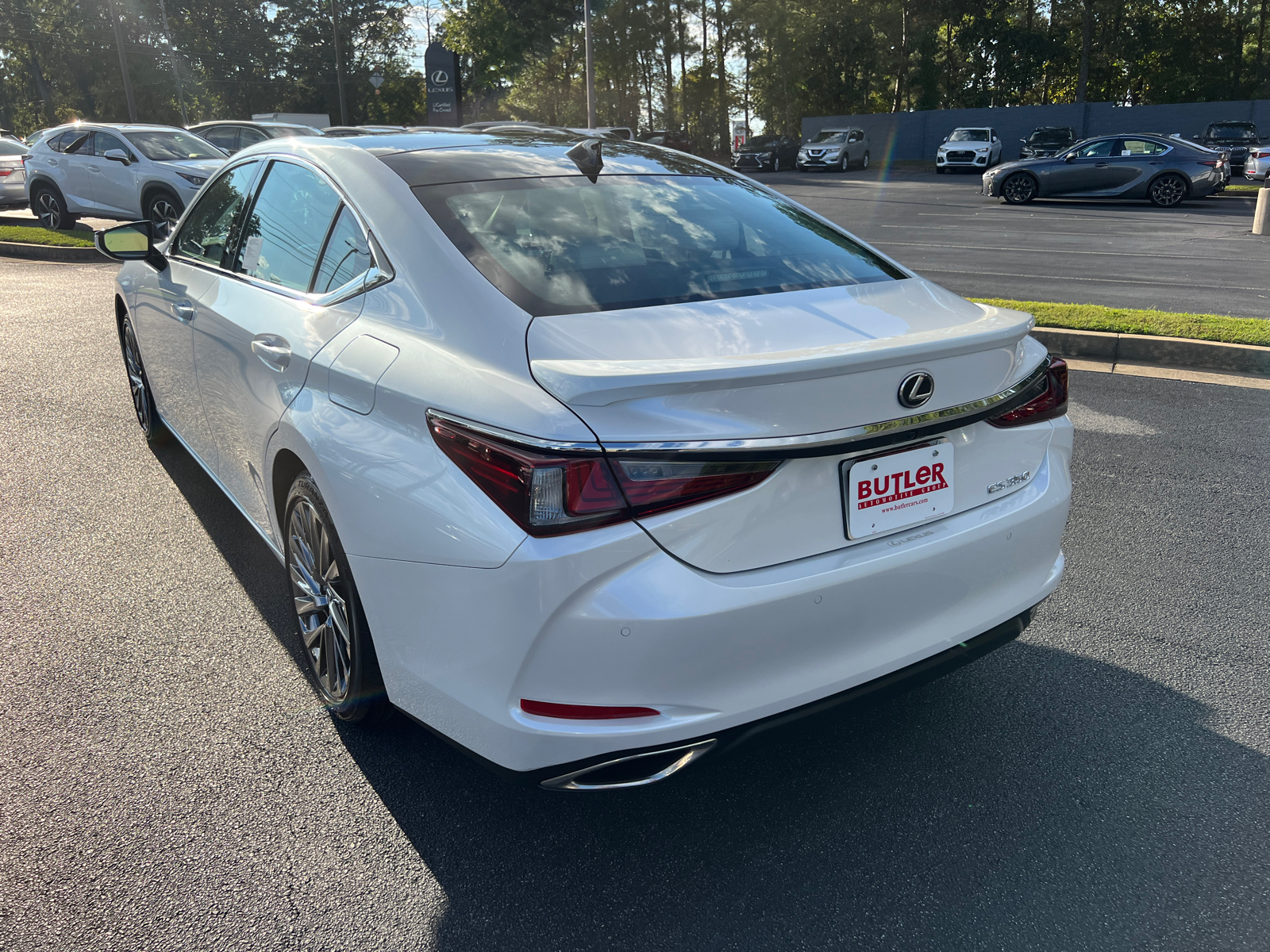 2025 Lexus ES ES 350 Ultra Luxury 8