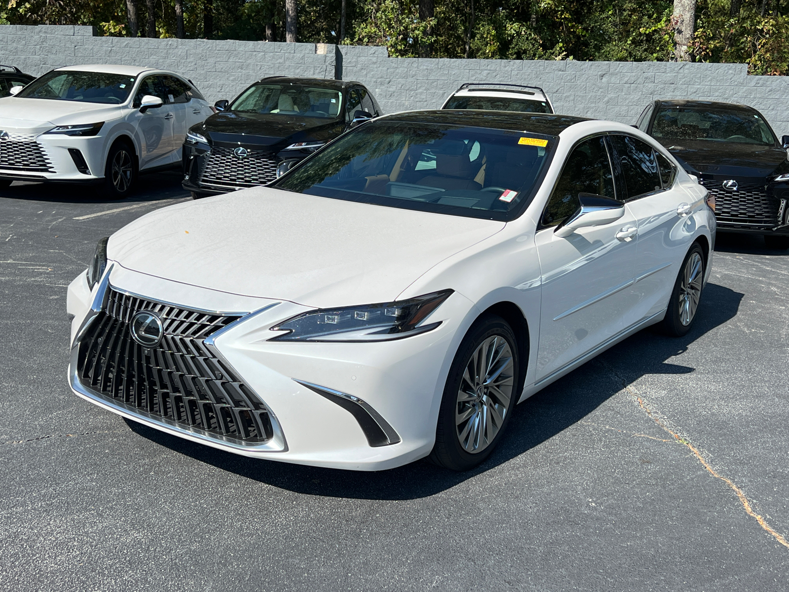 2022 Lexus ES ES 350 Ultra Luxury 2