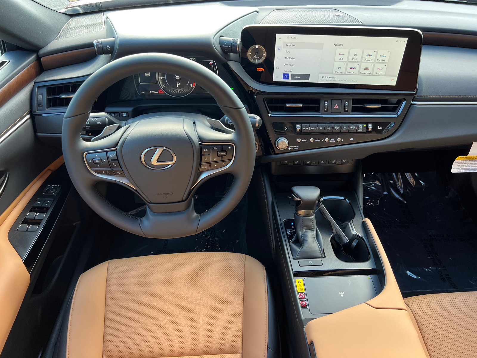 2025 Lexus ES ES 350 17